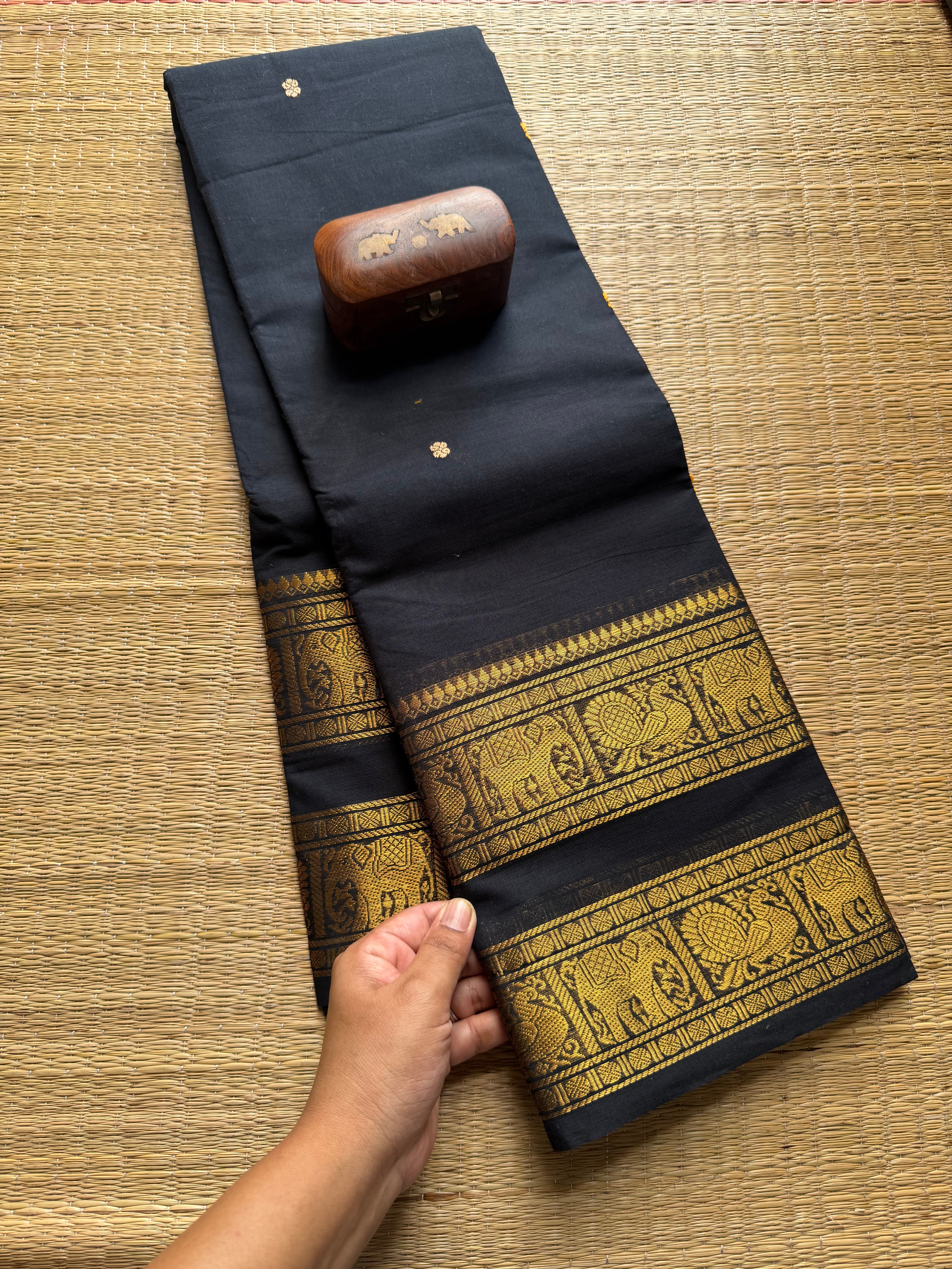 Monotone Black Retta Patta Kanchi Cotton Saree With Handmade Thread Buttas