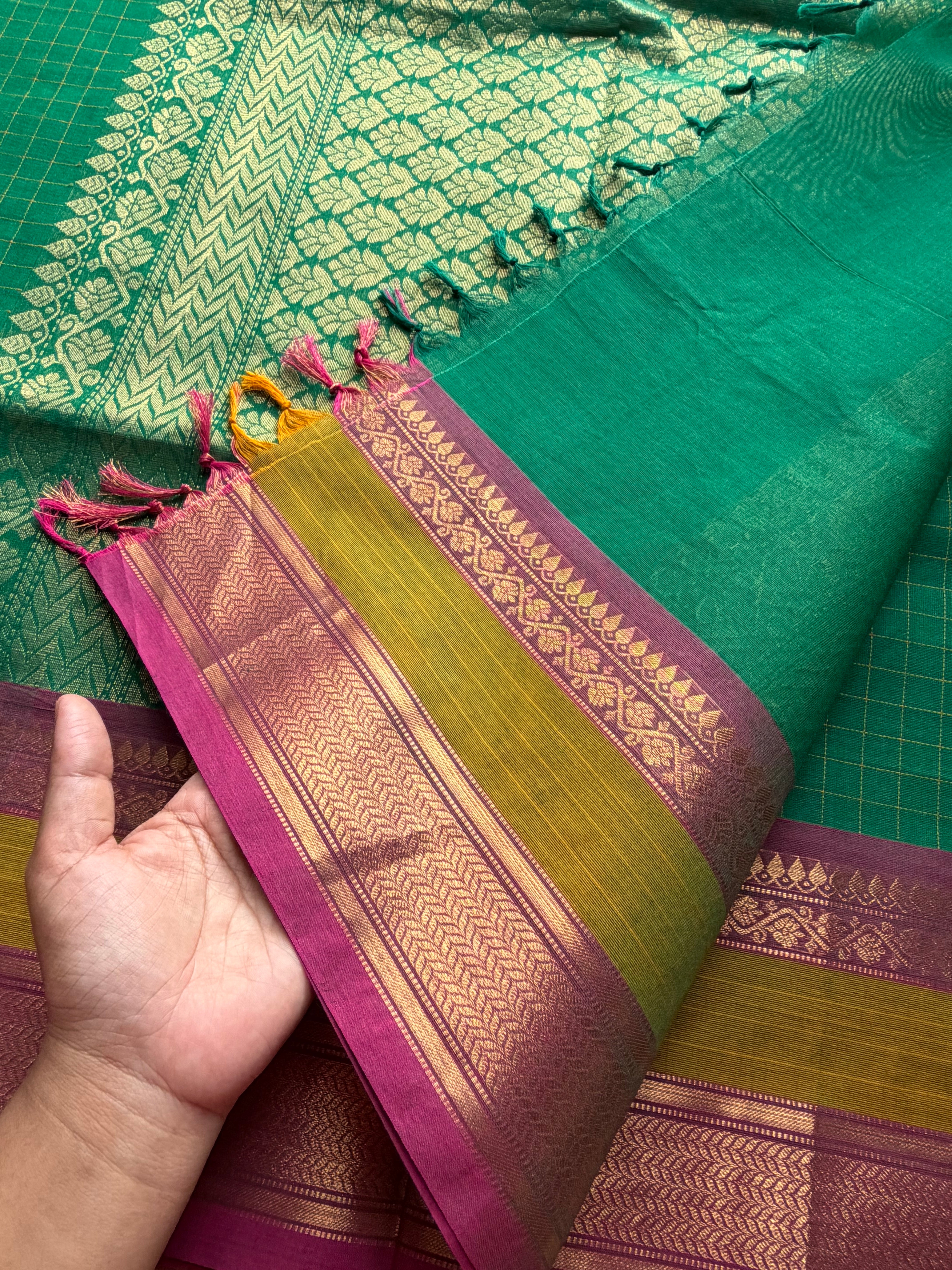 RF64 Green checks pattern with rich Zari woven Pallu Kanchi cotton saree