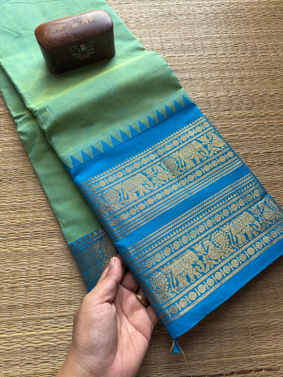 RF42 Dual tone Retta Patta Border Kanchi Cotton Saree