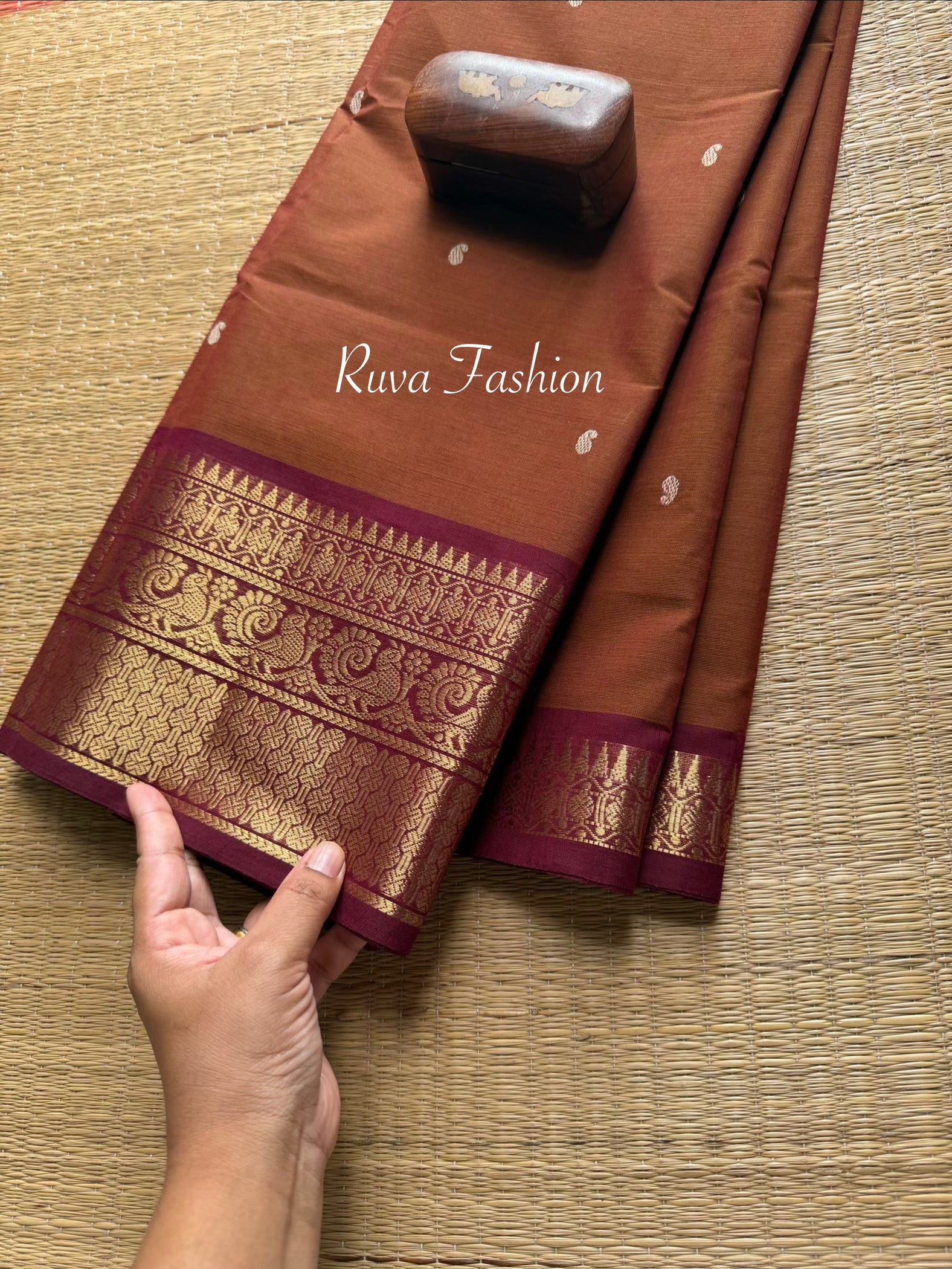 RF81 Dark Honey Shade With Contrast Maroon Annam Pattern Zari Border Kanchi Cotton Saree With Handmade Zari Buttas