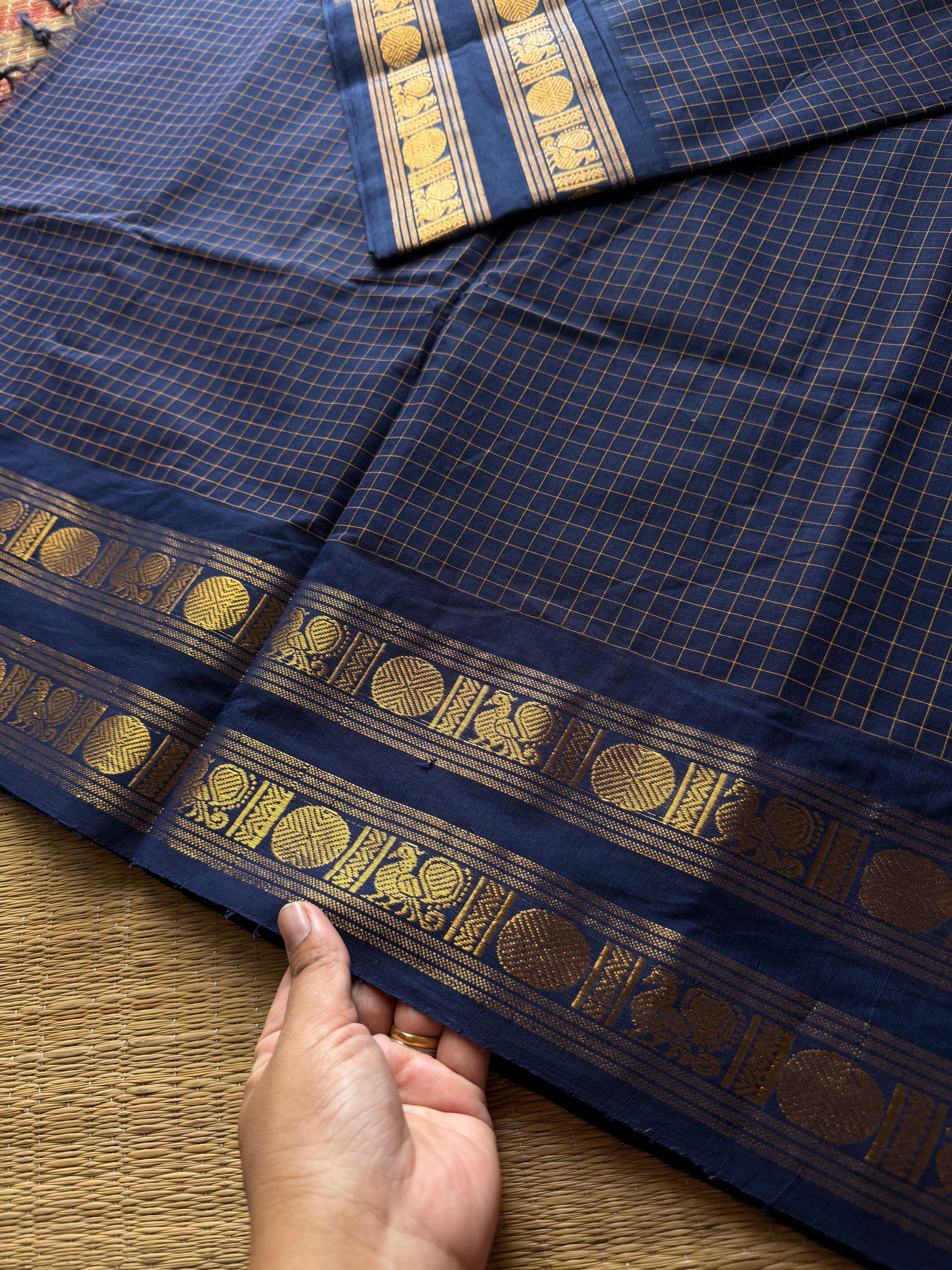 RF552 Kanchi Kattam : Monotone navy blue shade with checks / Kattam pattern saree