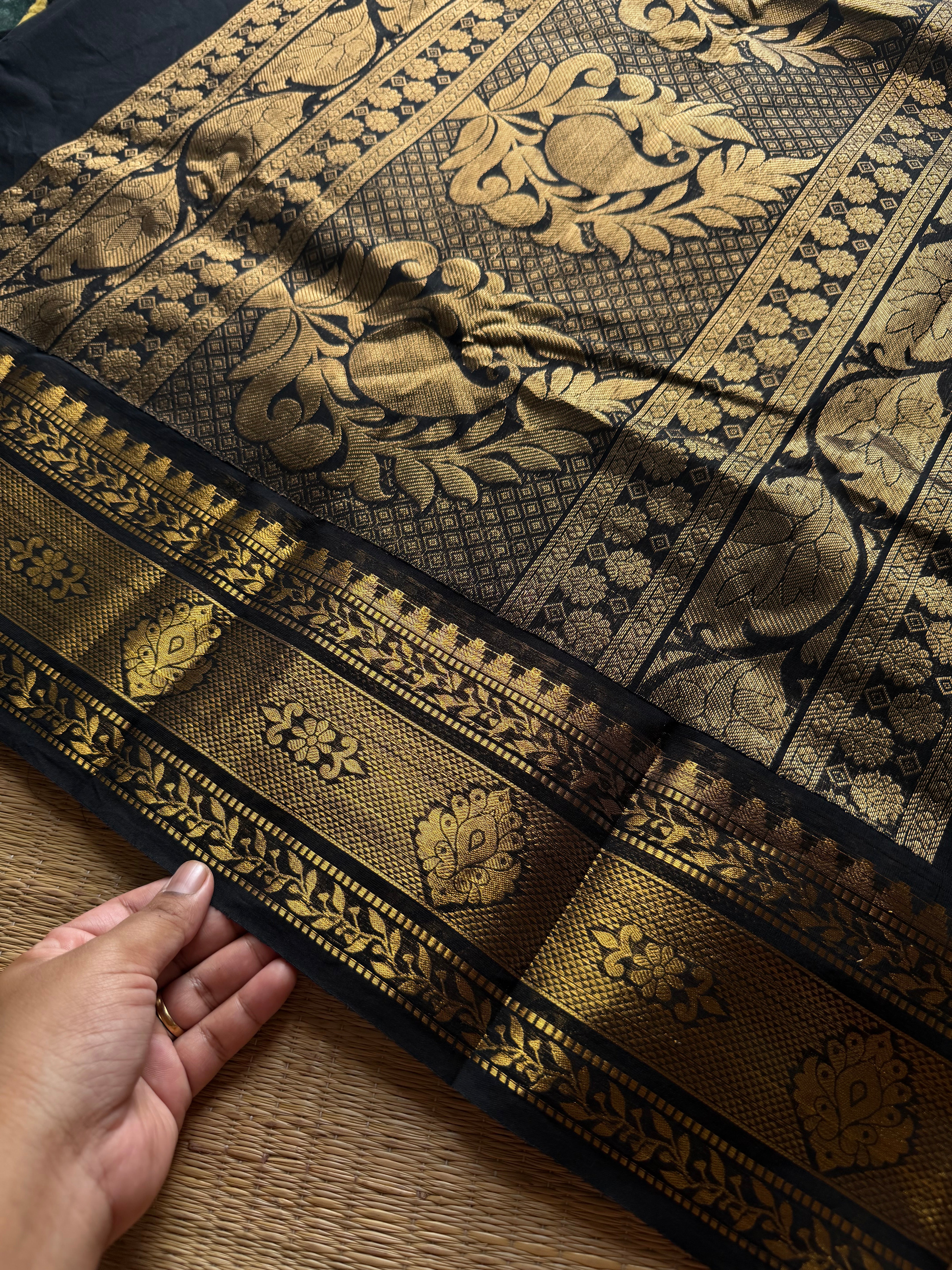 RF1357 Rich Pallu Kanchi cotton saree ~ Monotone Black