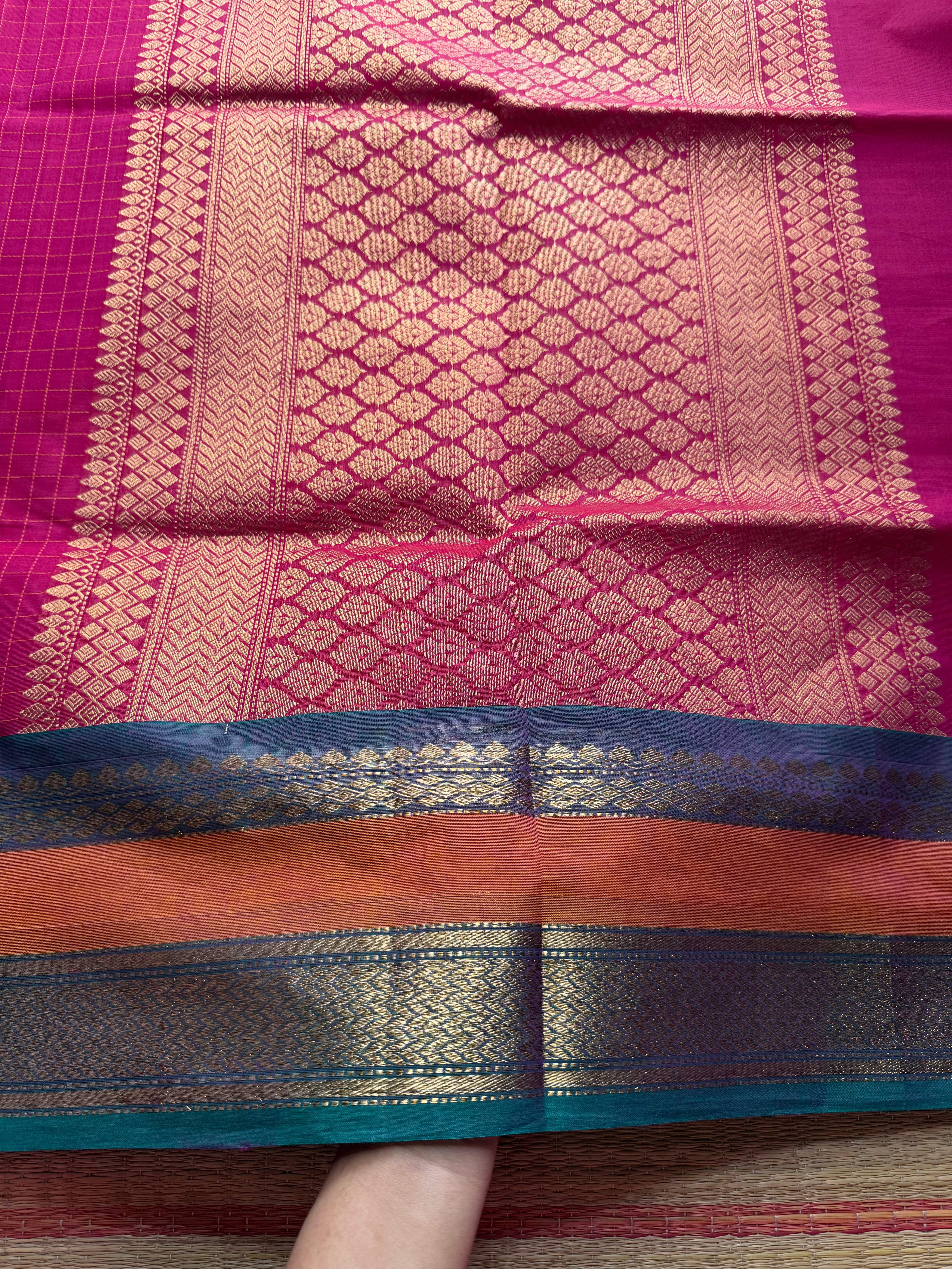 RF65 Dual tone reddish pink shade Premium Kanchi Cotton saree with checks pattern & With Rich Zari woven Pallu