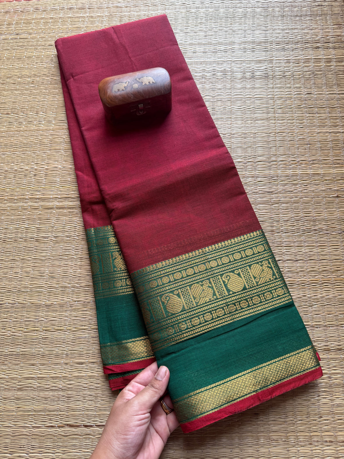 Reddish Maroon Shade Kanchi Cotton Saree With Contrast Border