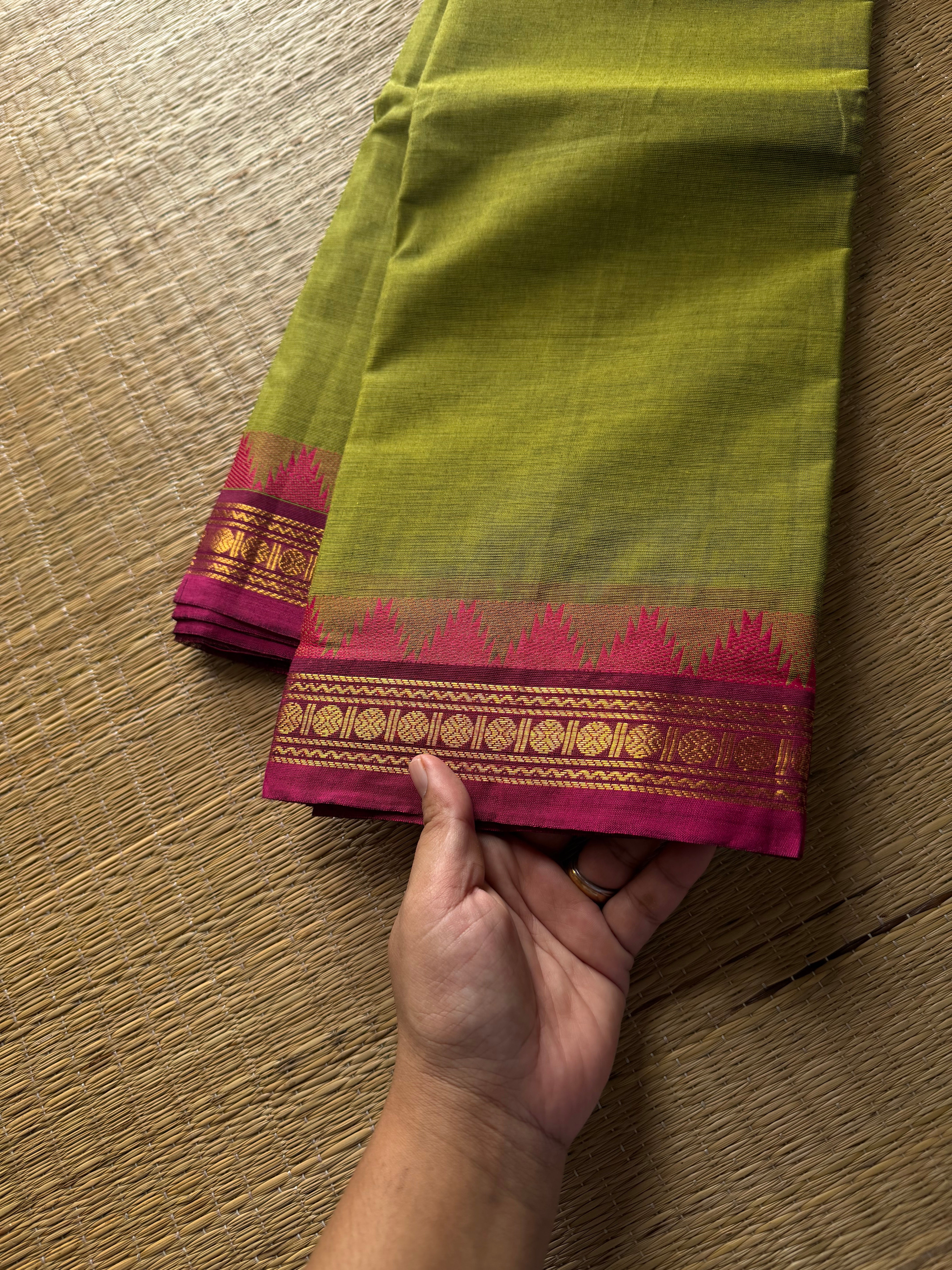 RF572 Thazhampoo Pattern ~ Green & Pink Combination Small Border Kanchi Cotton Saree
