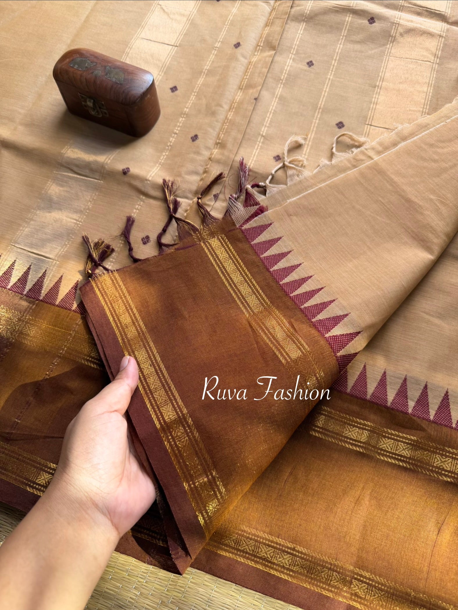RF76 Cream shade vintage border  Kanchi cotton saree with hand made thread buttas