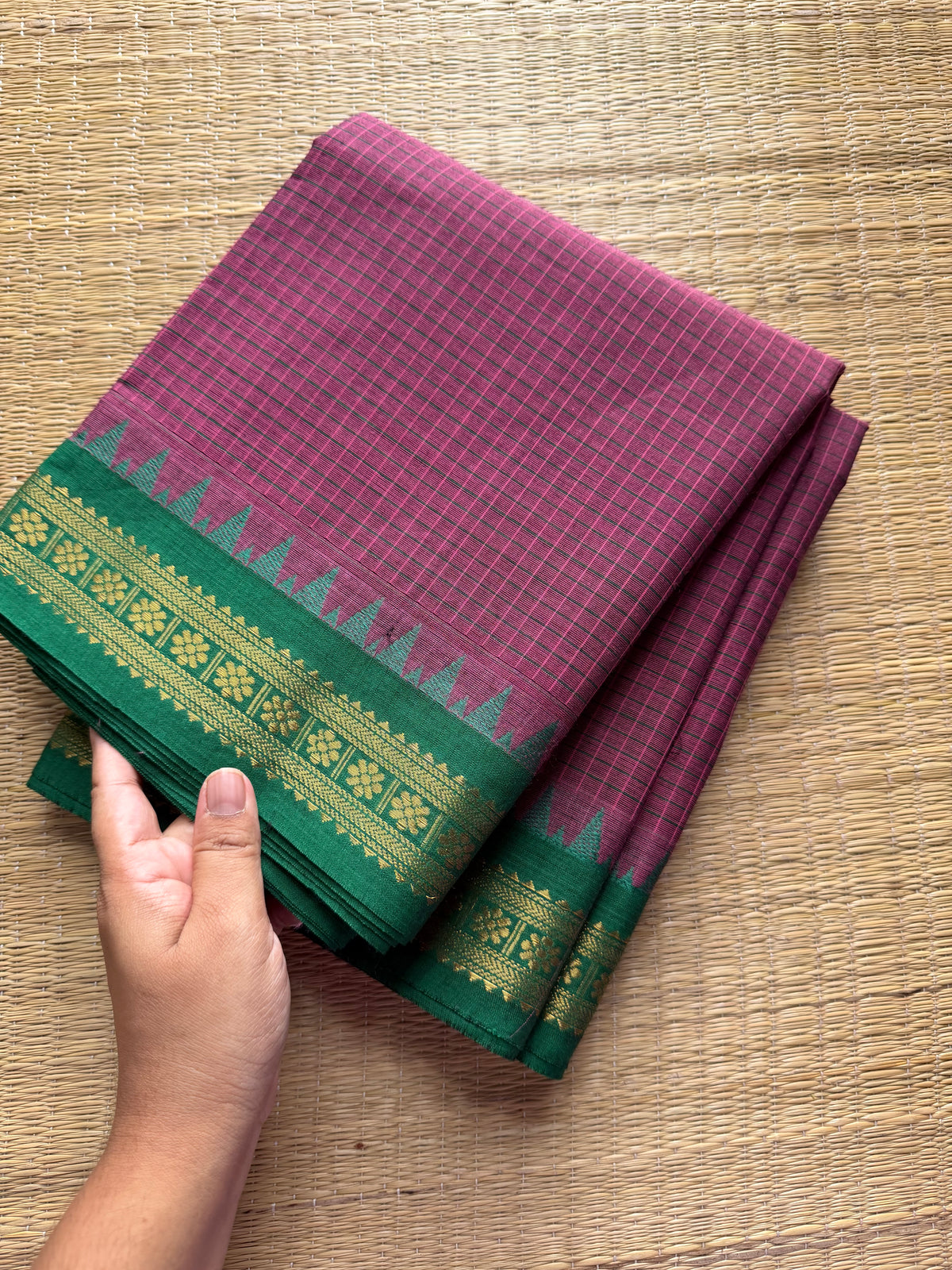 RF267 Dark onion pink with green combination Podi Kattam Kanchi cotton saree with small border