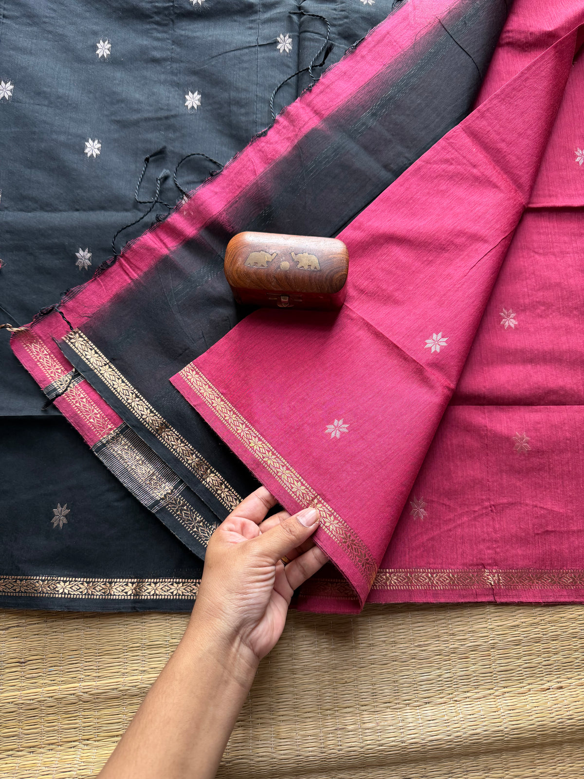 Dark Mauve Pink Maheswari Semi Silk Cotton Saree