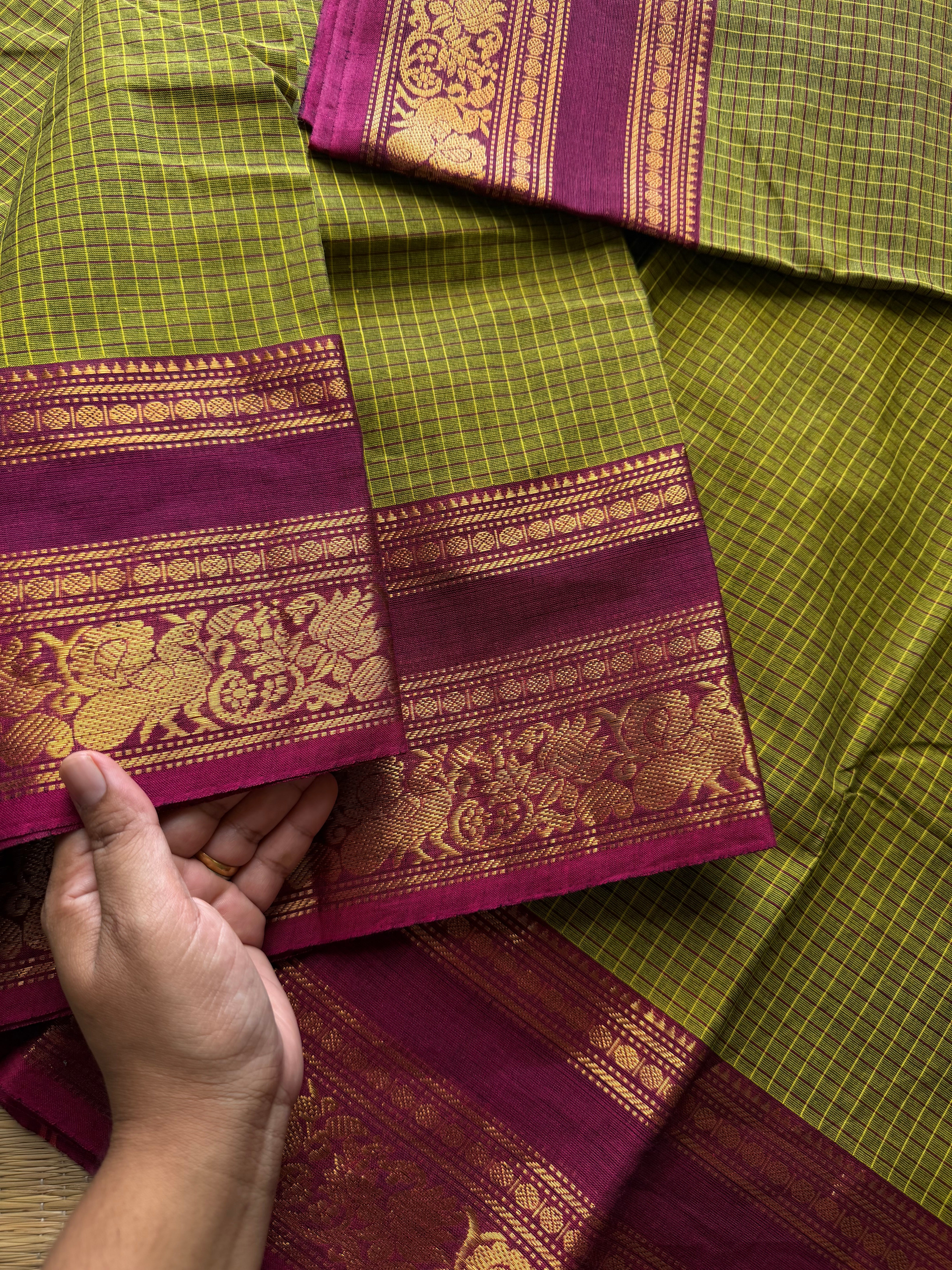 RF712 Green with magenta pink combination Kattam / checks pattern Kanchi cotton saree with floral pattern contrast border