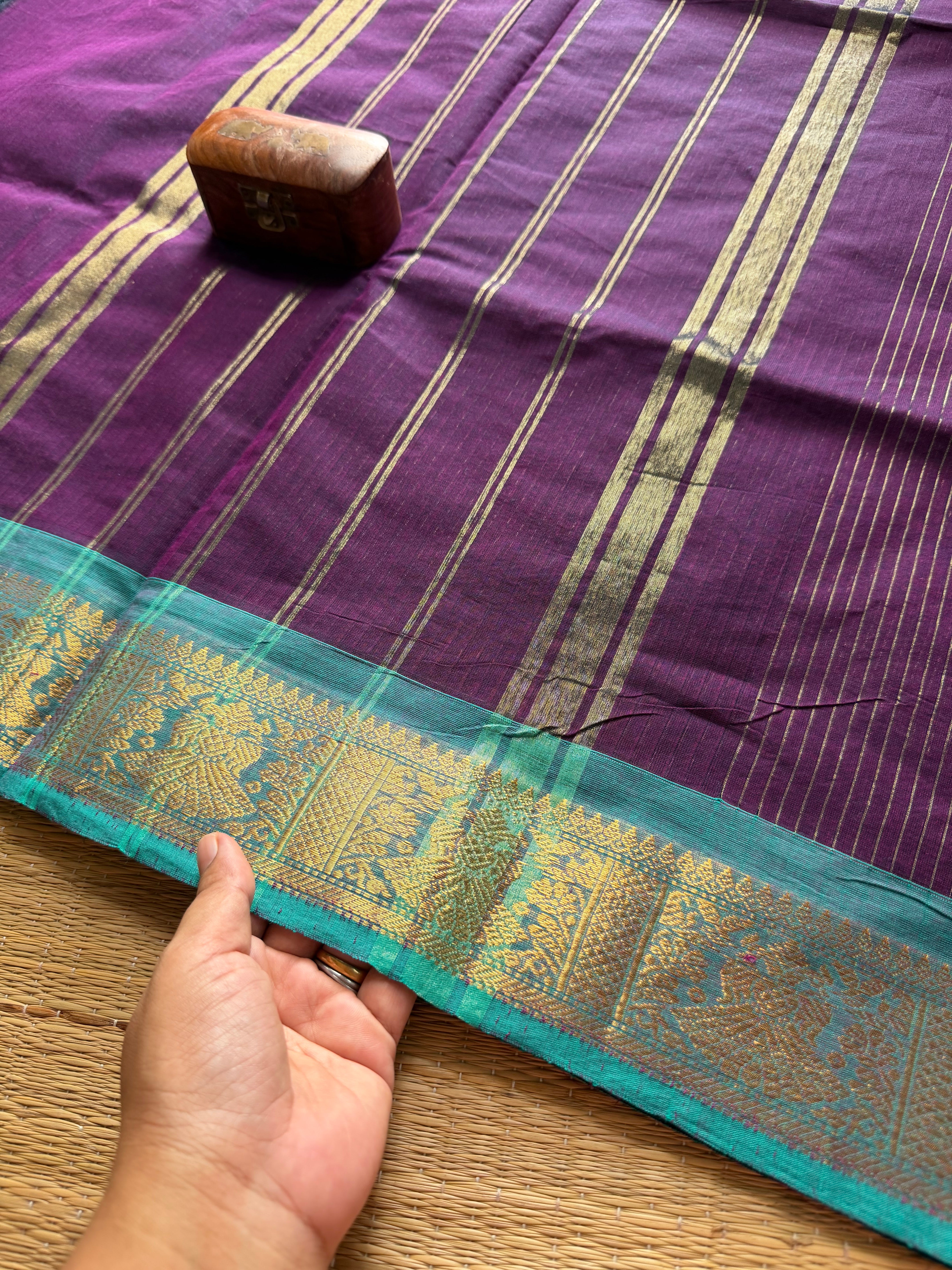 RF195 Purple shade with contrast Sky blue color combination traditional Korvai style border Kanchi cotton saree with vaira Oosi pattern