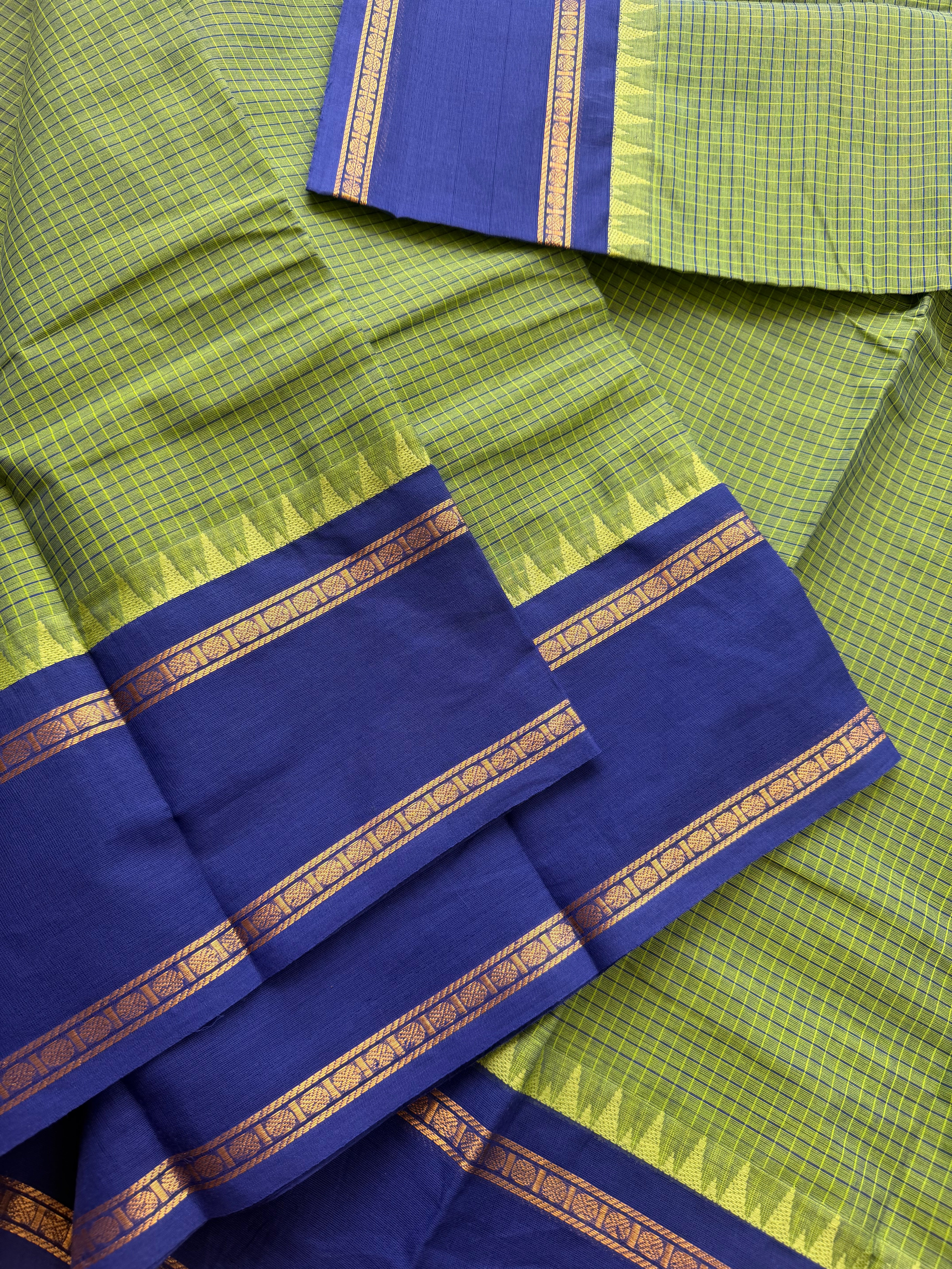 RF150 Green with contrast royal blue shade vintage Podi Kattam / small checks pattern Kanchi cotton saree