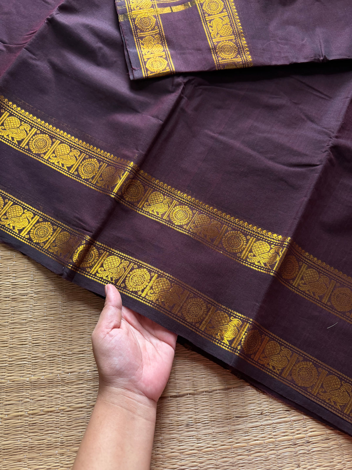 RF466 Monotone dark coffee brown shade Kanchi cotton saree annam pattern gap / Rettapet border