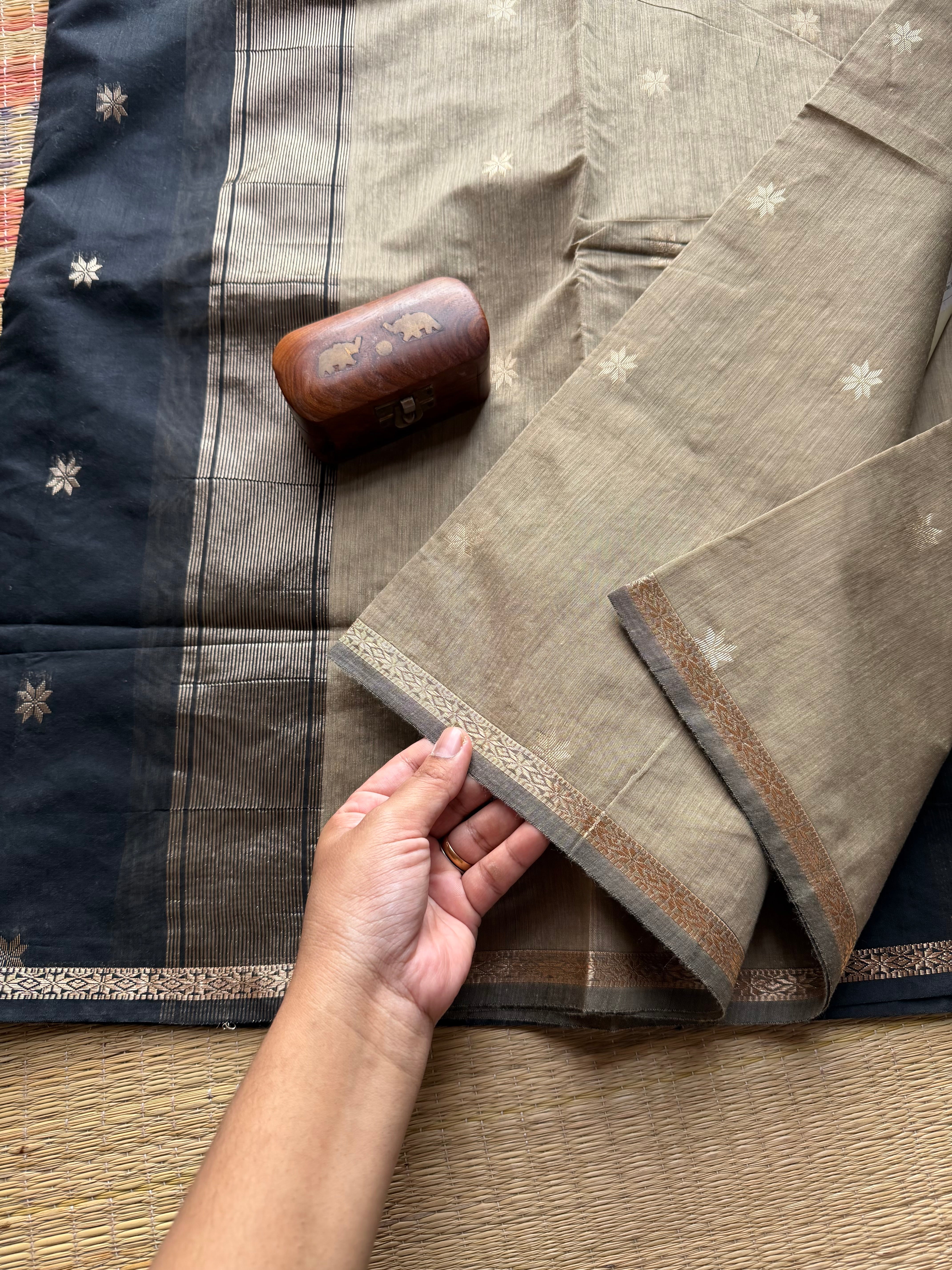 Grey with Black Maheswari semi silk cotton sarees