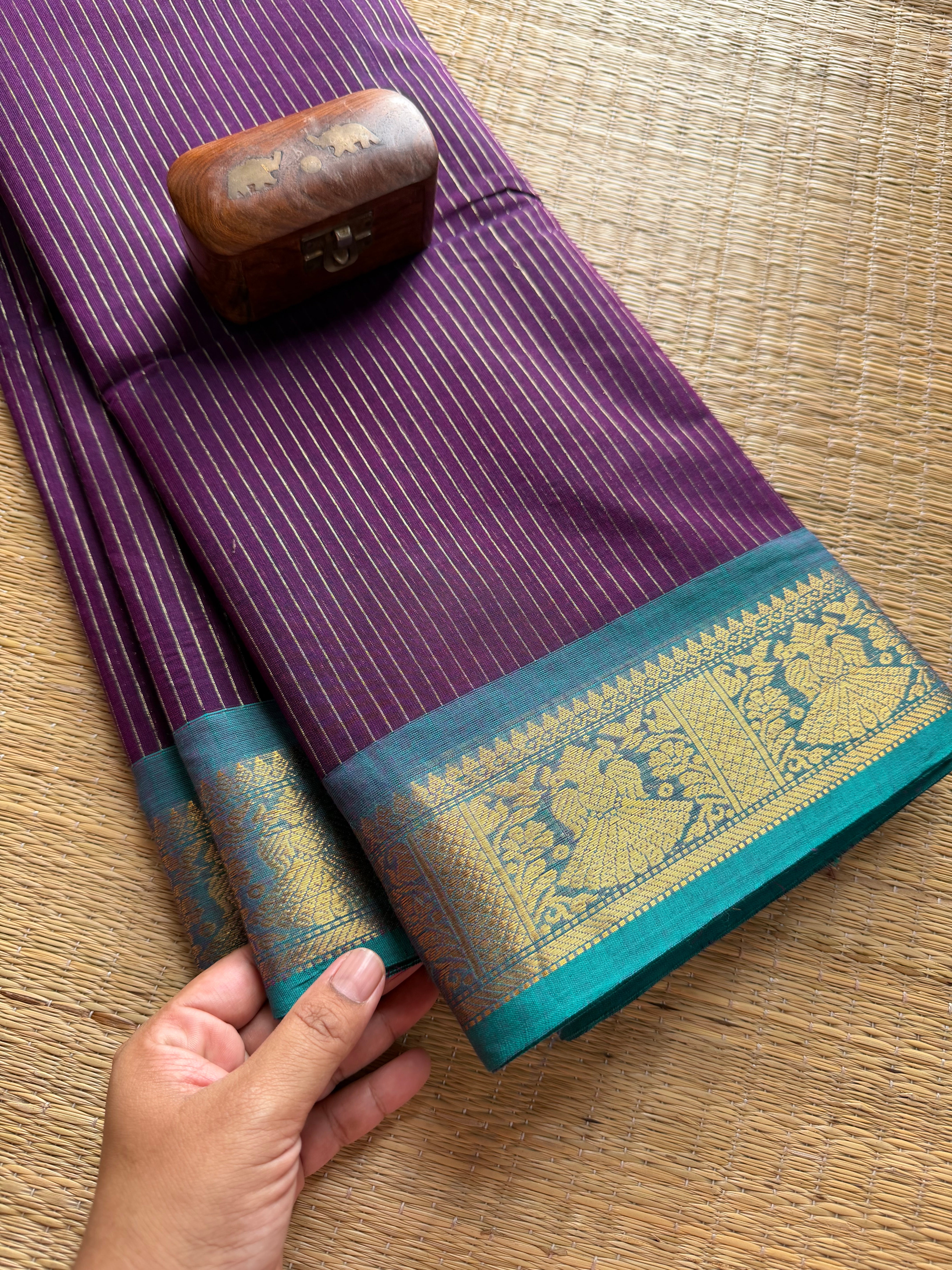 RF195 Purple shade with contrast Sky blue color combination traditional Korvai style border Kanchi cotton saree with vaira Oosi pattern