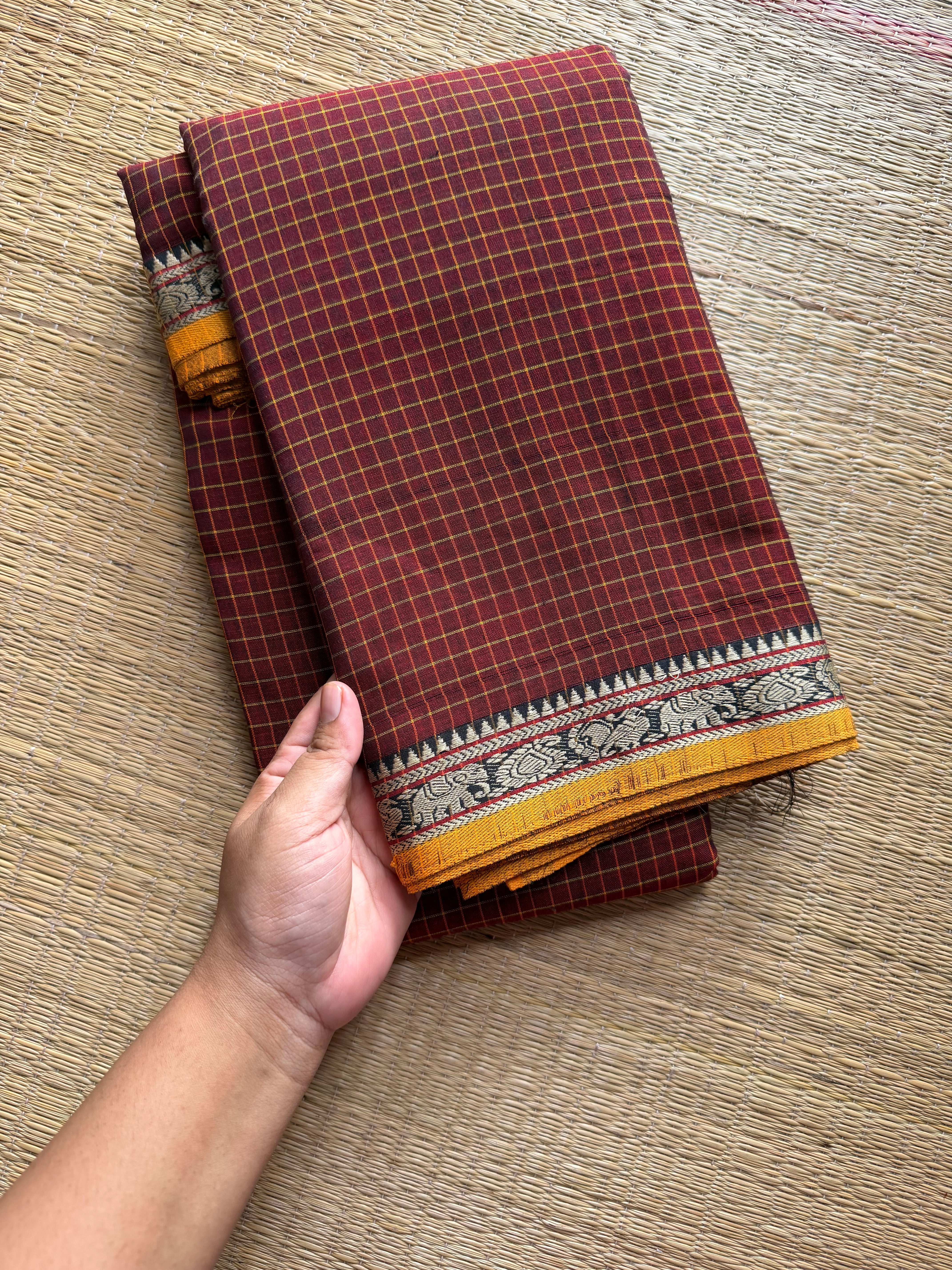 Maroon Narayanpet cotton saree with small border & Kattam / checks pattern saree