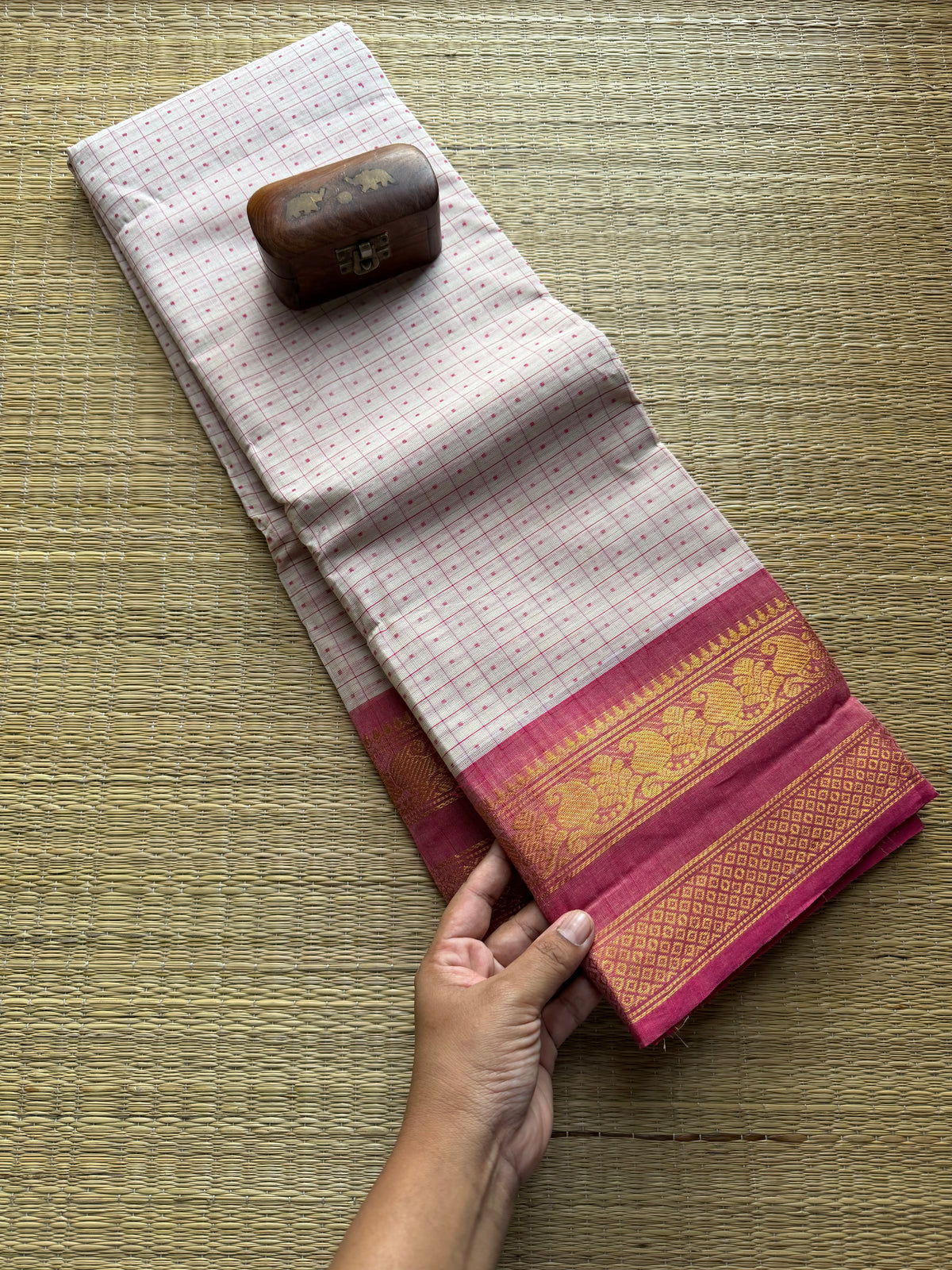 Cream with pink 1000 butta/ Lakshadeepam Kanchi cotton saree