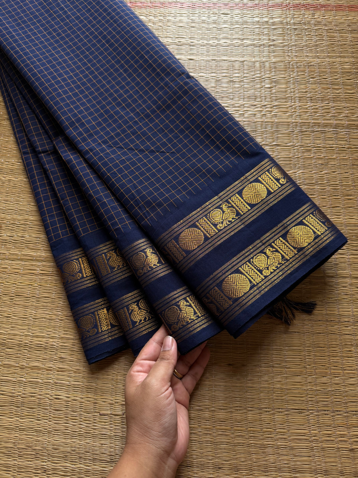 RF552 Kanchi Kattam : Monotone navy blue shade with checks / Kattam pattern saree