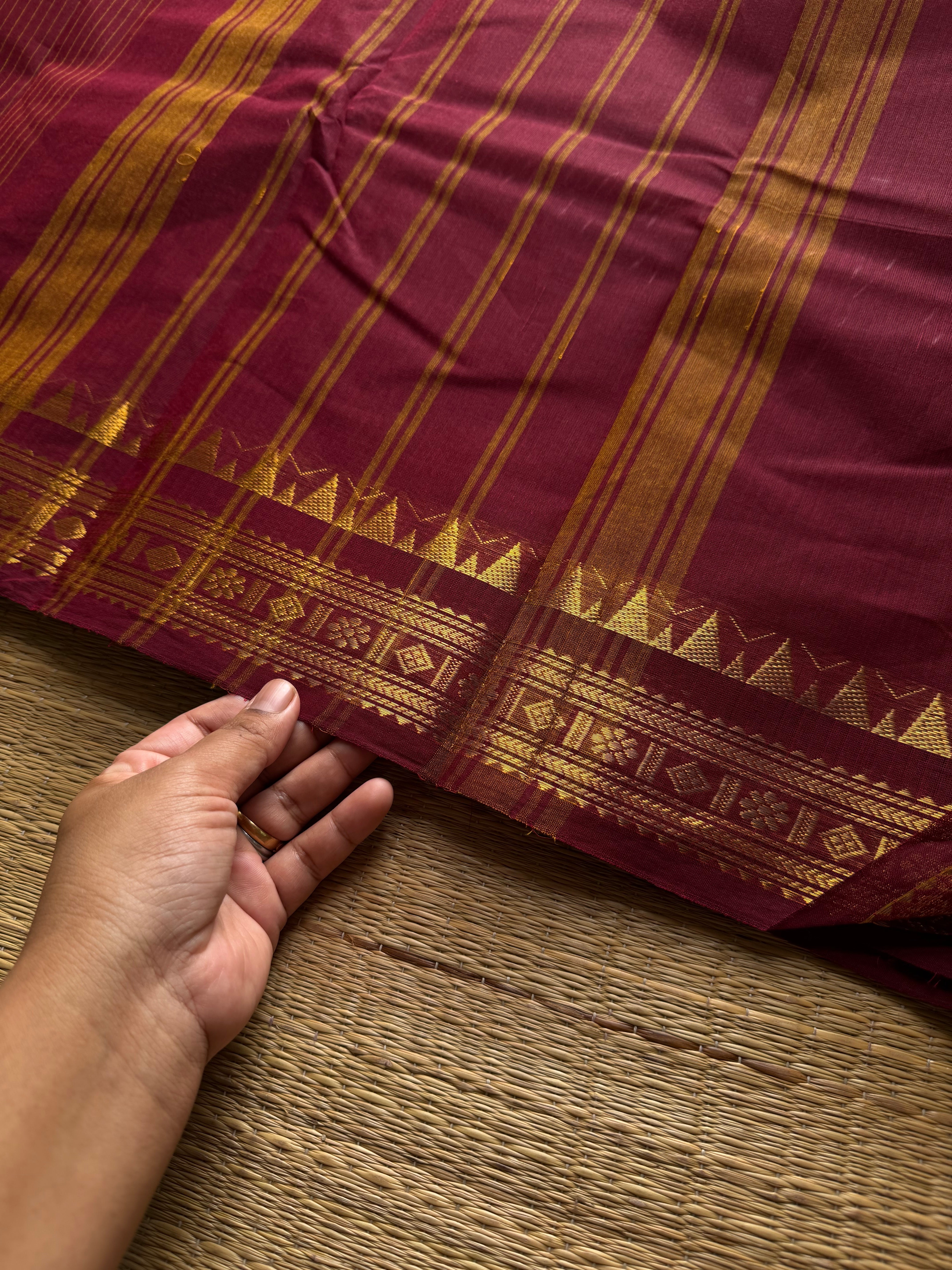 RF1386 Monotone Deep Maroon ~ Small border Kanchi cotton saree with thread weaving stripped lines pattern