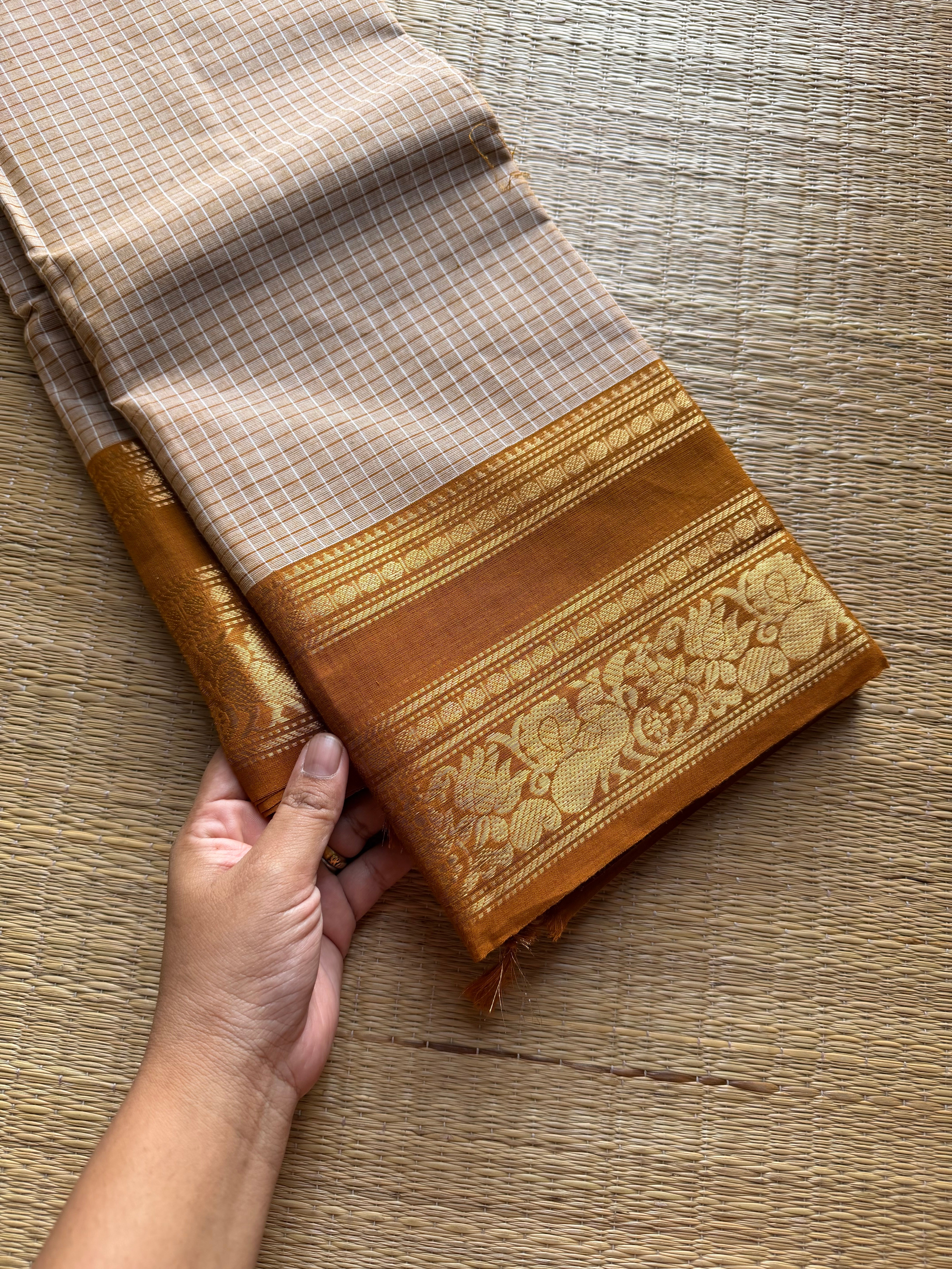 RF1071 Beige shade vintage pidikattam Kattam Kanchi cotton saree with silk saree inspired border