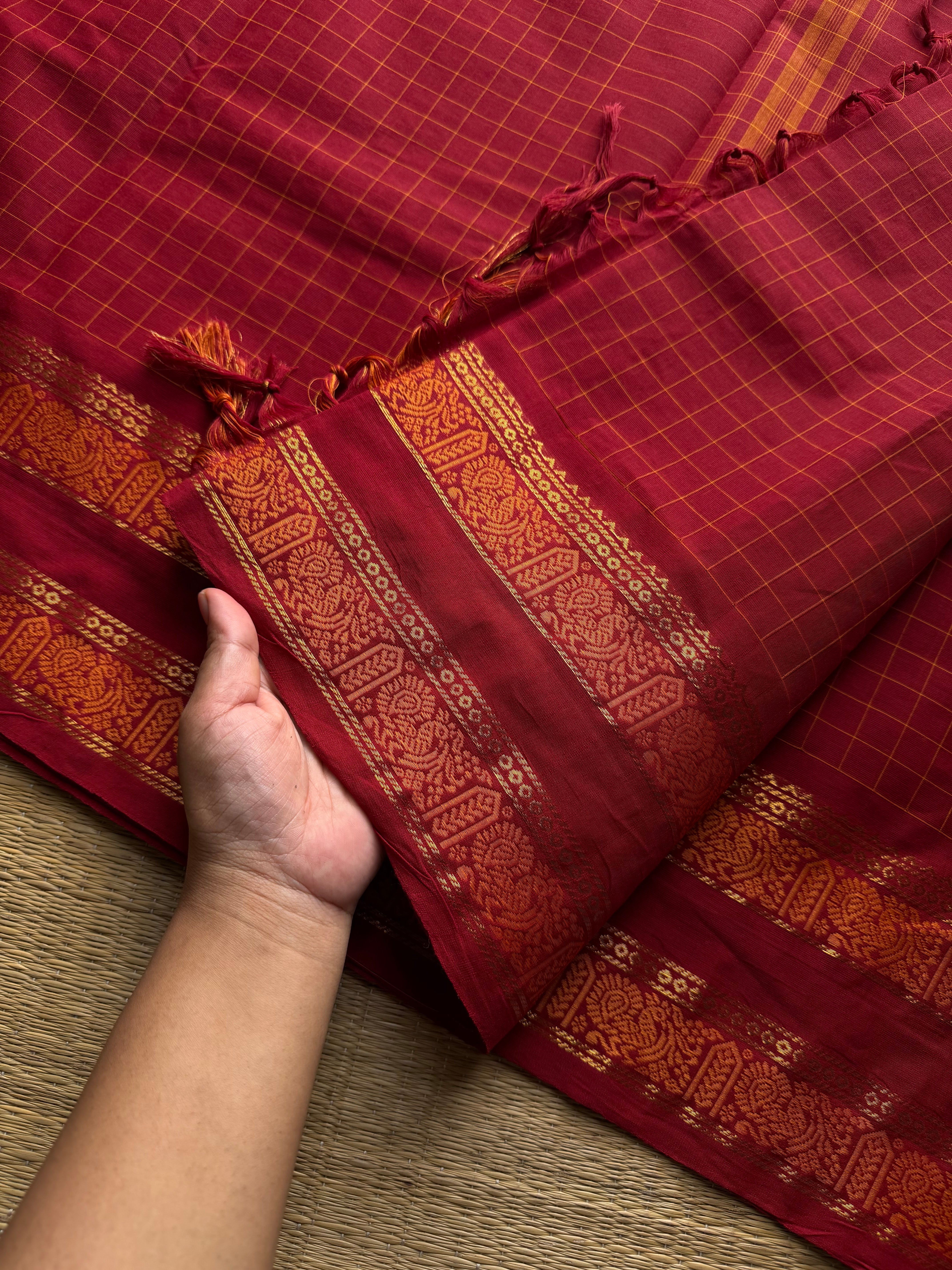 RF983 The Reddish Maroon Kattam Edition: Kanchi Cotton Saree with Minimal Zari & checks pattern