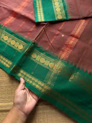 RF810 Dual tone arakku shade Kanchi cotton saree with contrast green border Kanchi cotton saree with handmade golden Zari Buttas