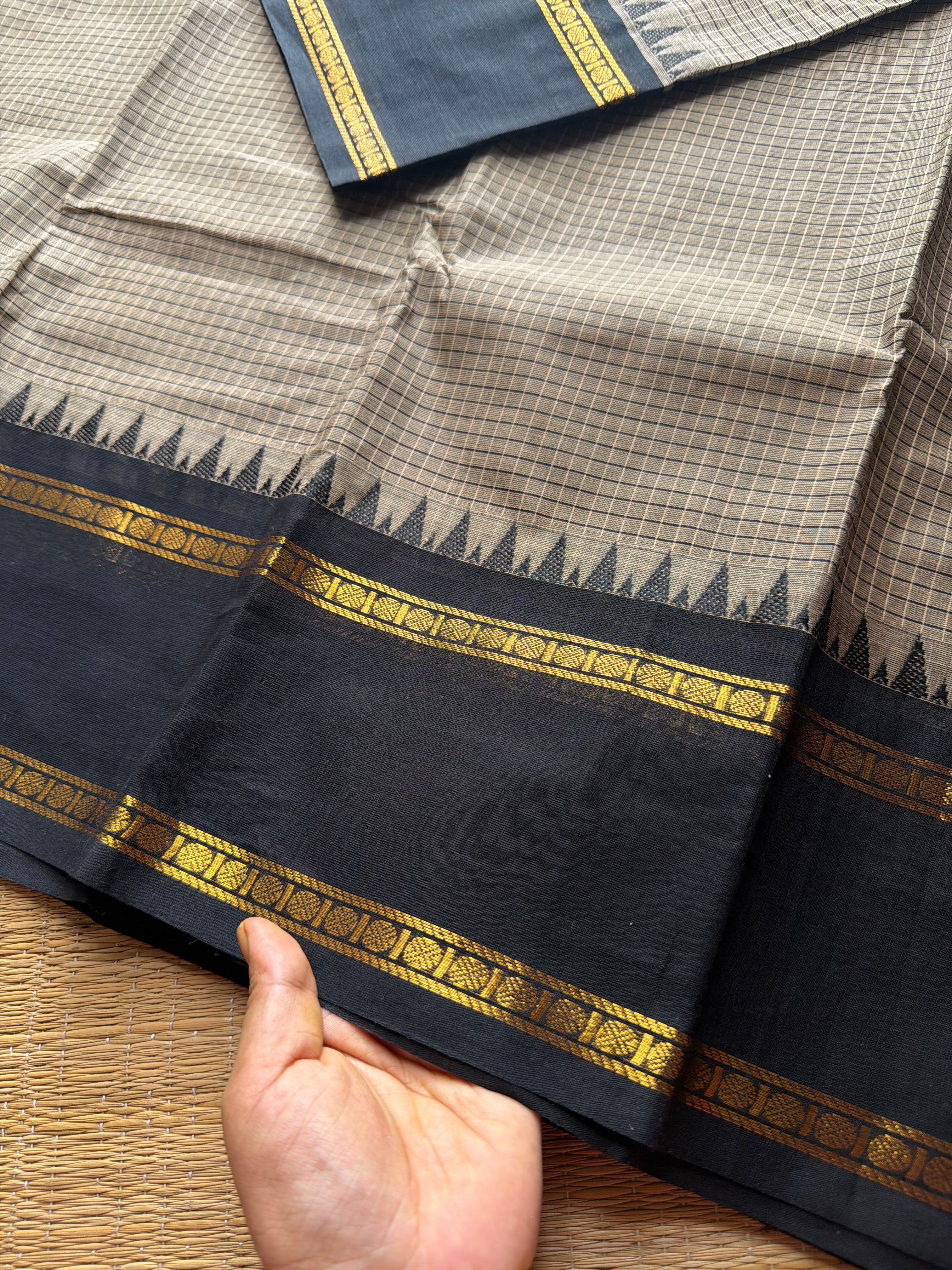 RF589 Premium Vintage Podi Kattam Kanchi Cotton saree ~ Grey with black