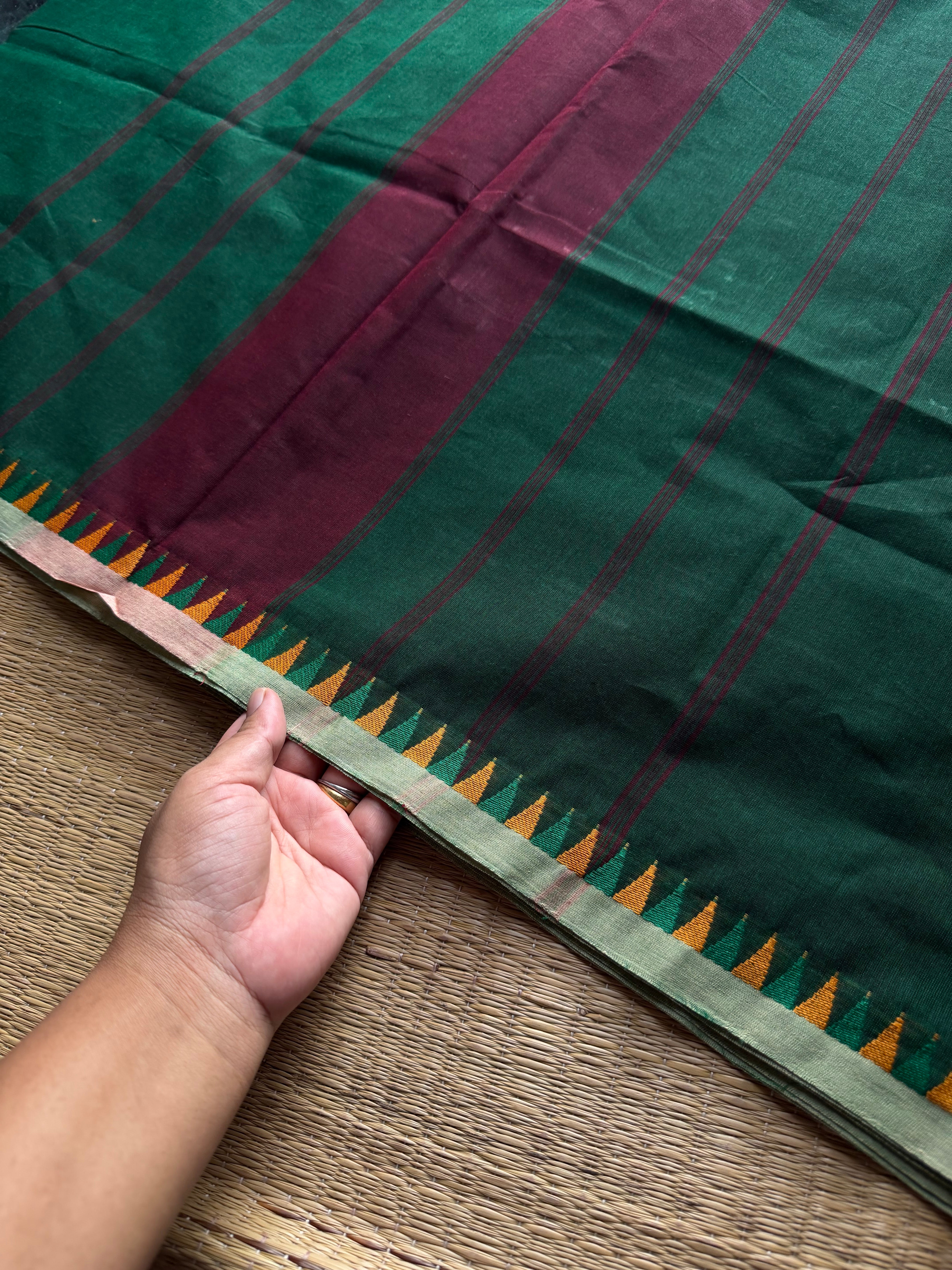 RF984 Green shade ~ Small thread border soft Kanchi cotton saree