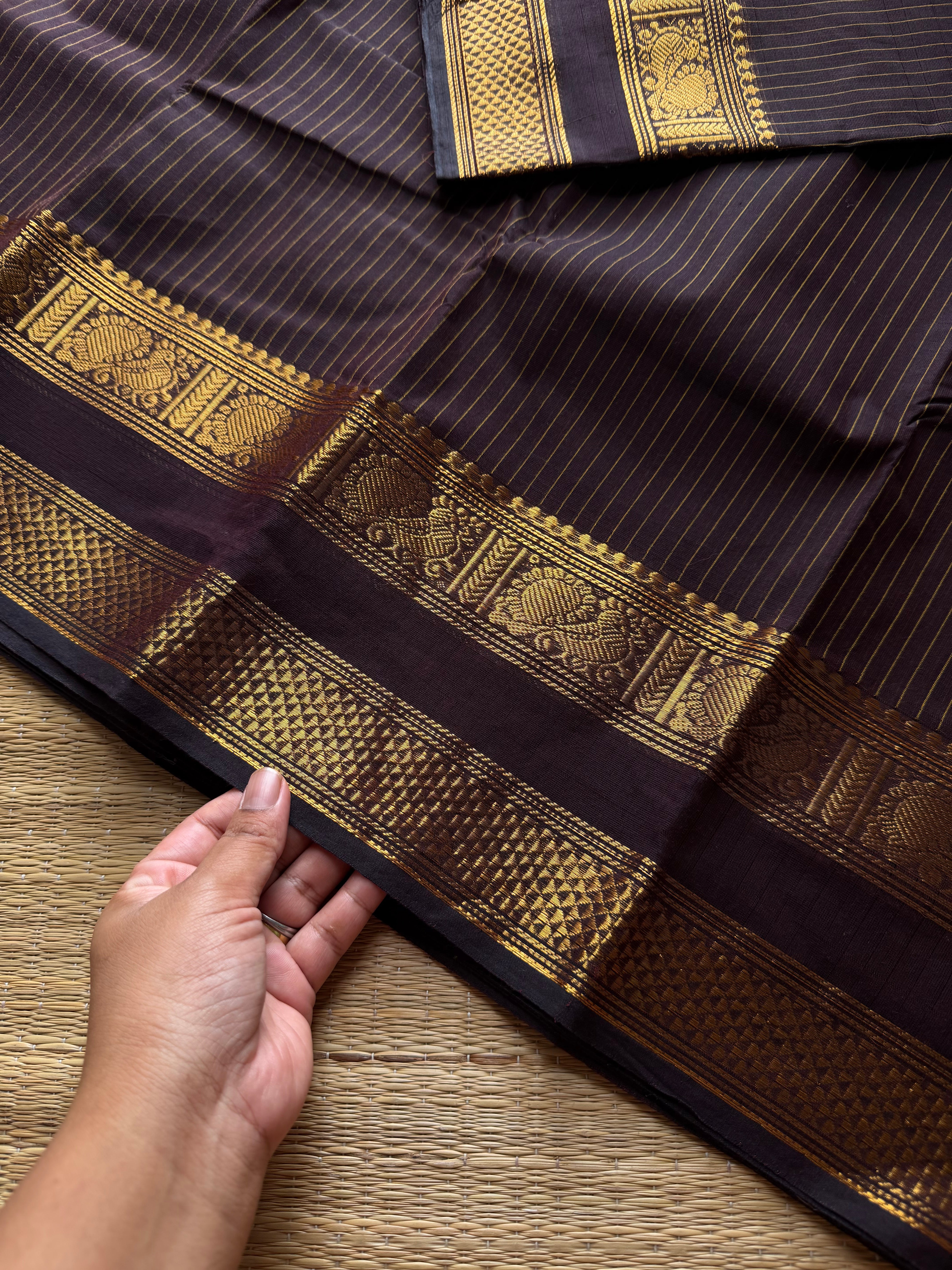 RF876 Deep Coffee Brown ~ Premium Vintage Border Monotone Kanchi cotton saree with Korvai Vaira Oosi thread vertical lines pattern
