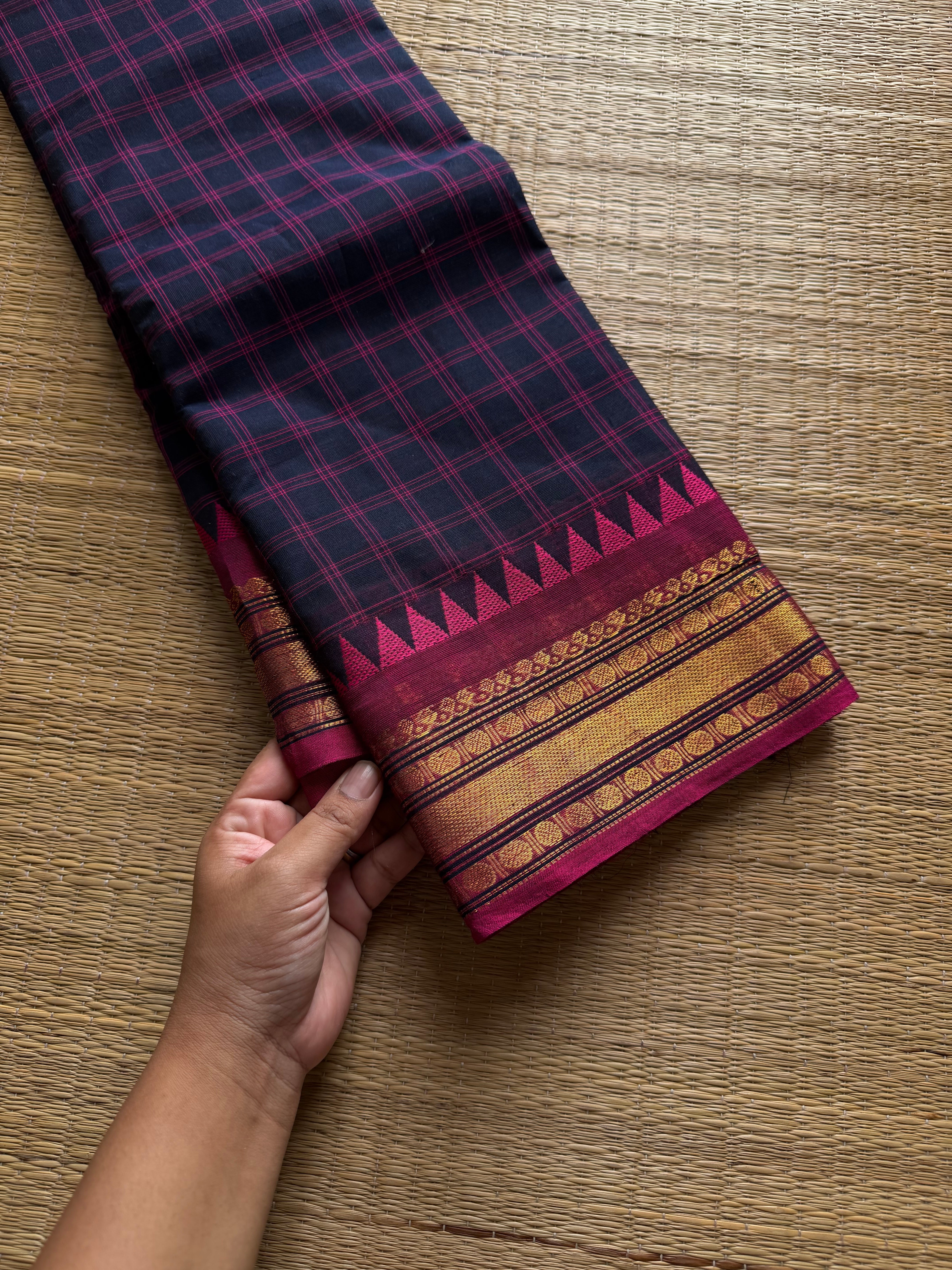 RF850 Kanchi Kattam Edition ~ Navy Blue with magenta pink combination