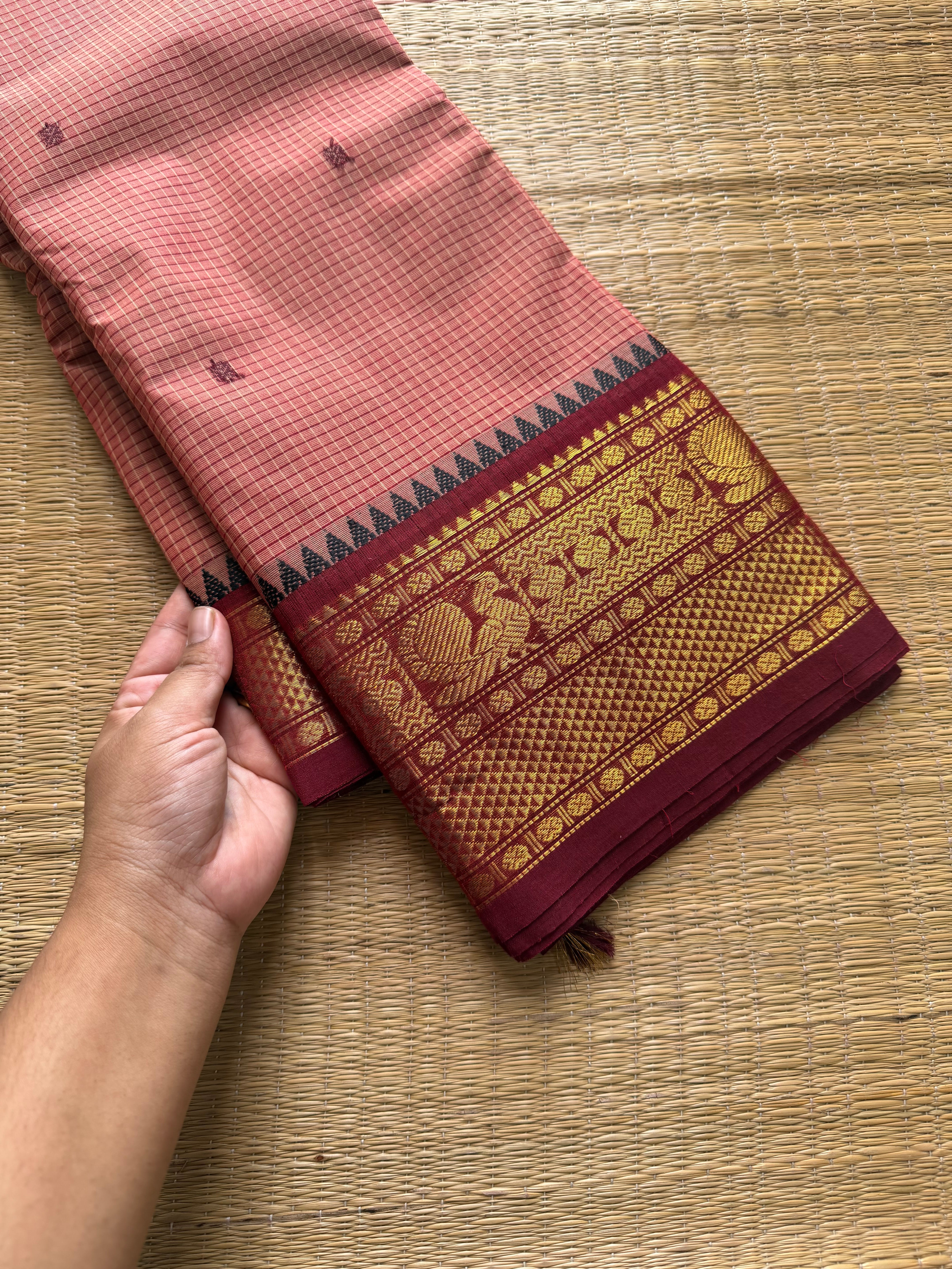 Onion pink shade Podikattam / small checks Kanchi cotton saree with handmade thread buttas