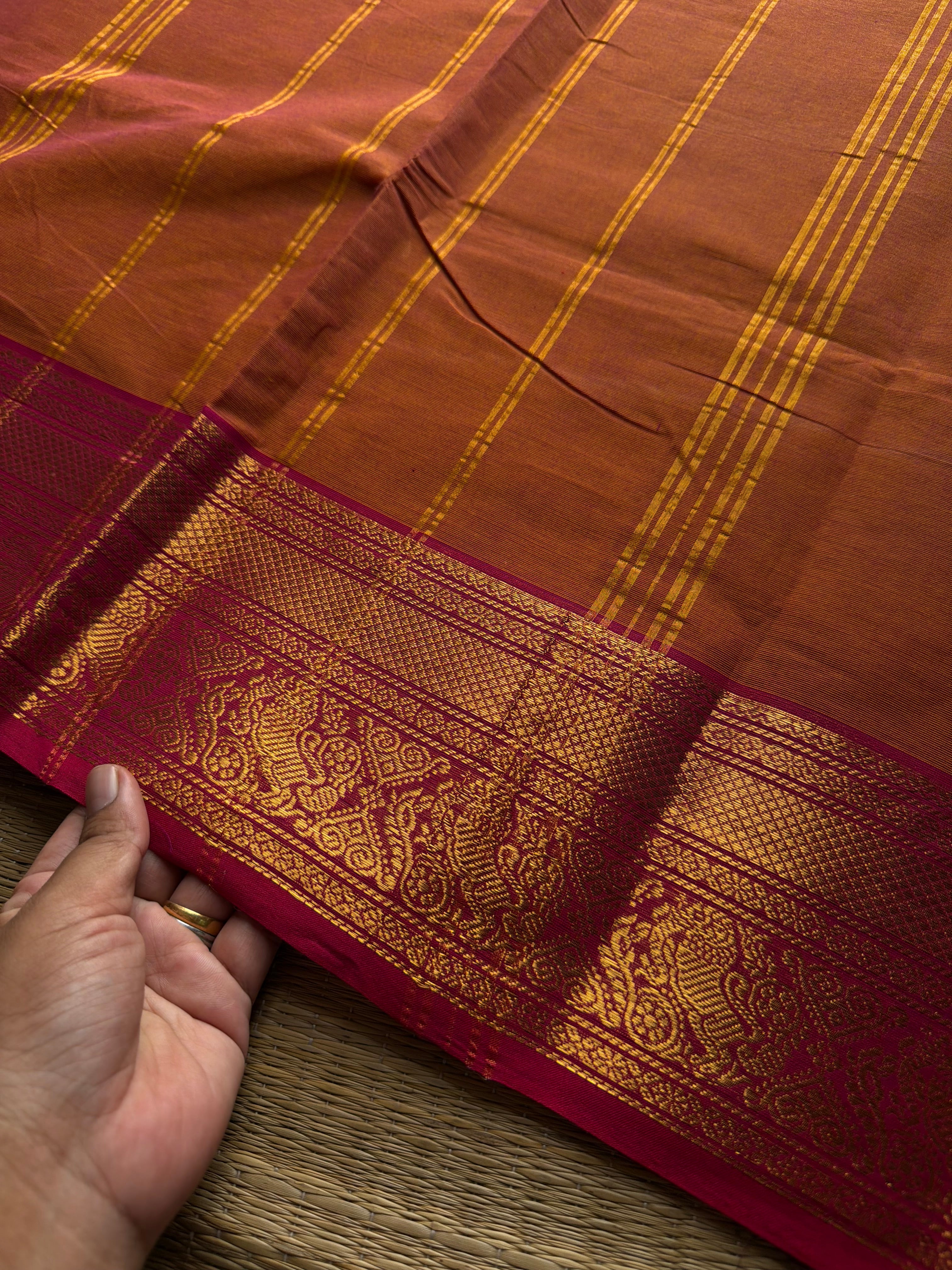 RF944 Dual shade rustic orange ~ Silk saree inspired Kanchi cotton saree