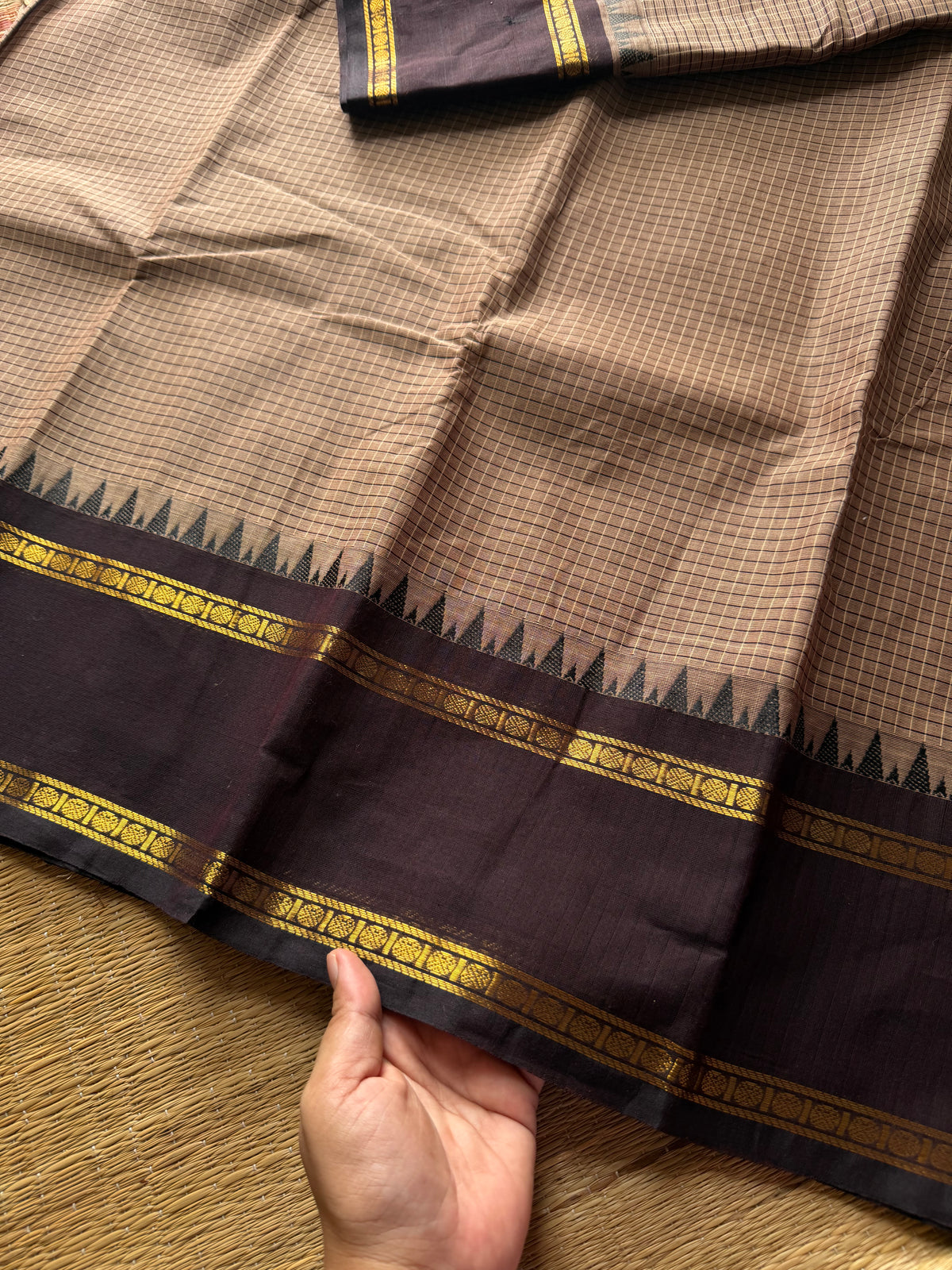RF496 Light biscuit shade with contrast brown combination vintage Rettapet Podikattam Kanchi cotton saree