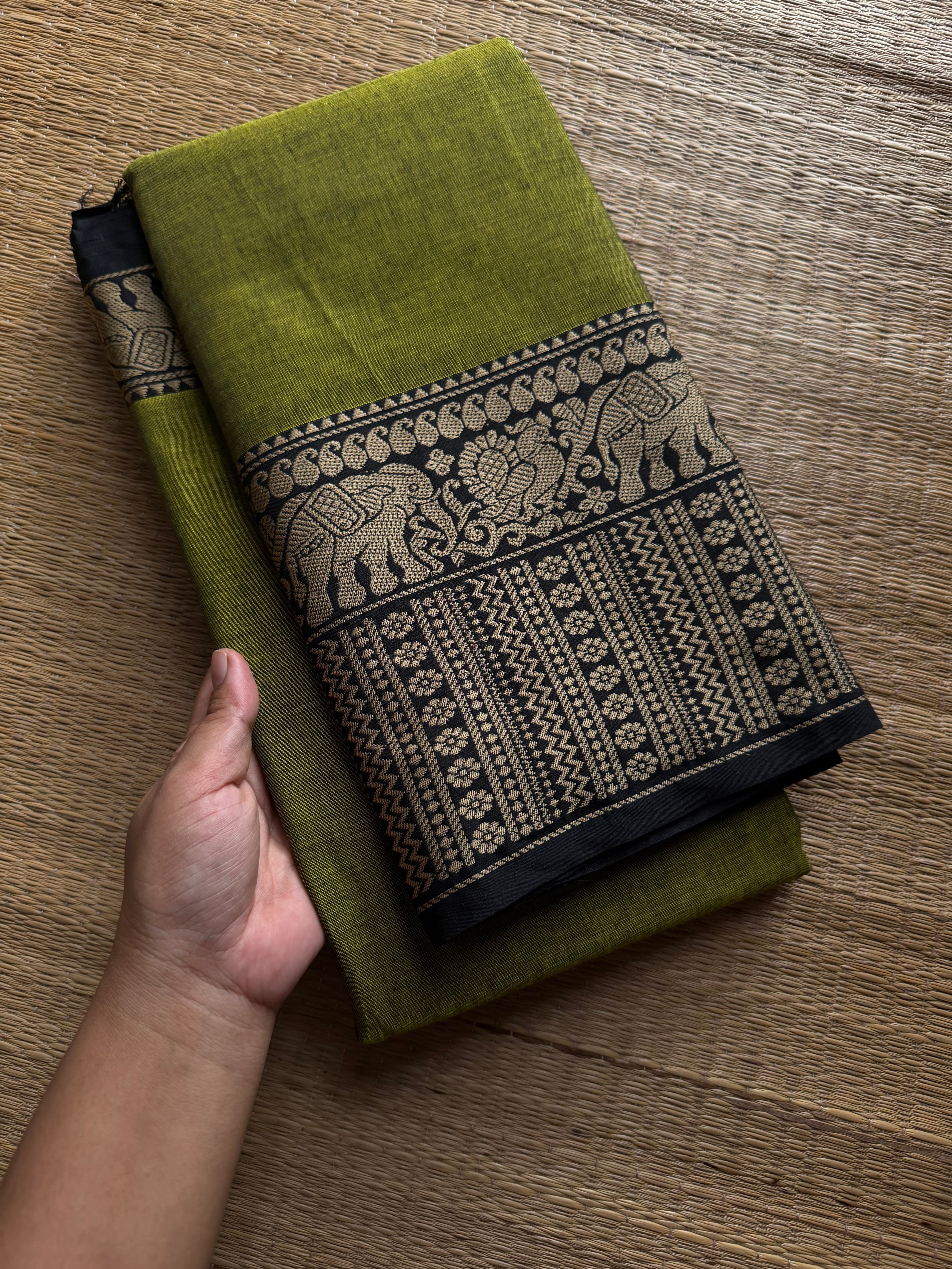 RF1212 Green with black ~ Mercerised Narayanpet soft cotton saree with elephant & Annam pattern border