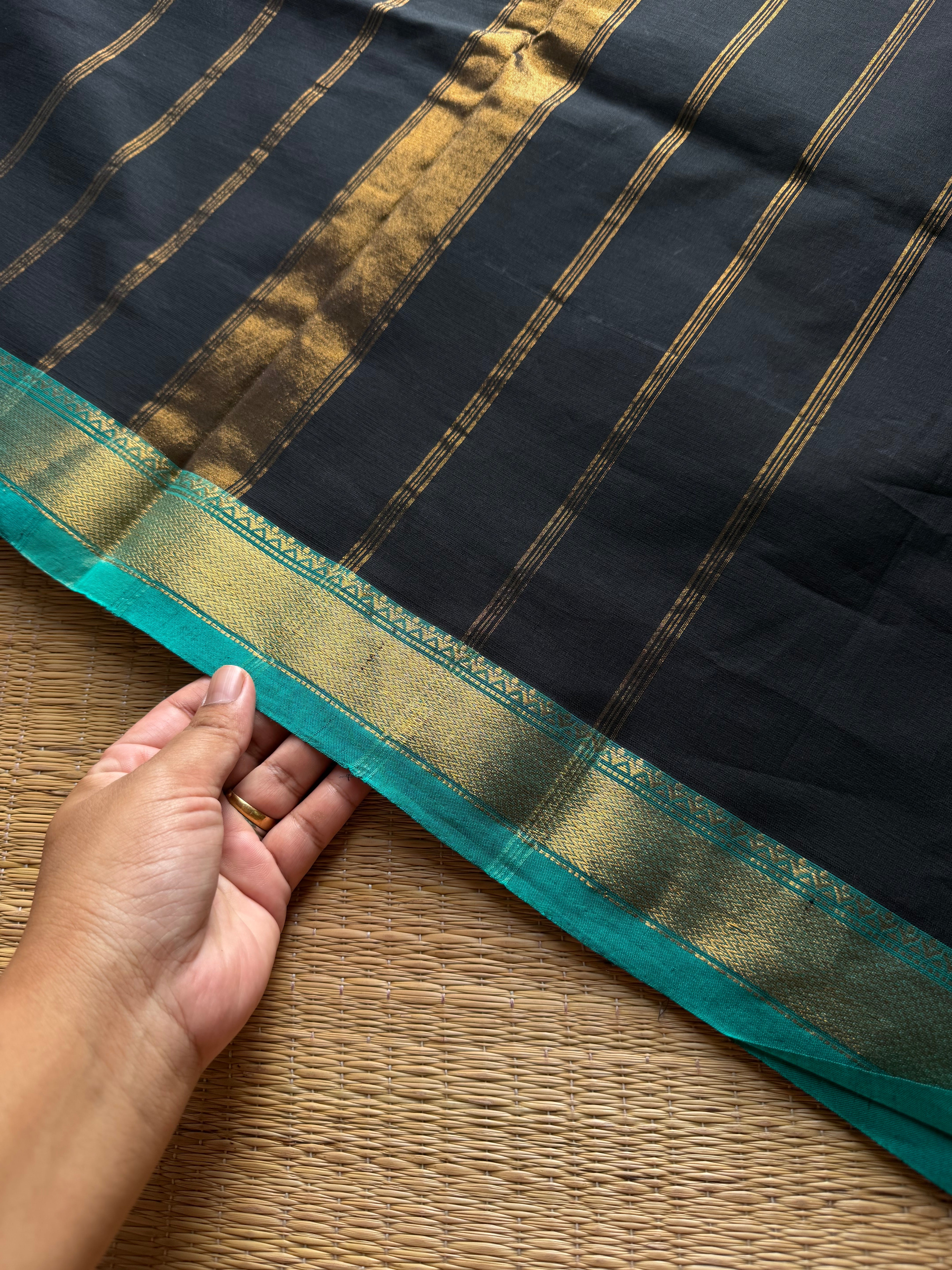 RF988 Black ~ Small border Kanchi cotton saree