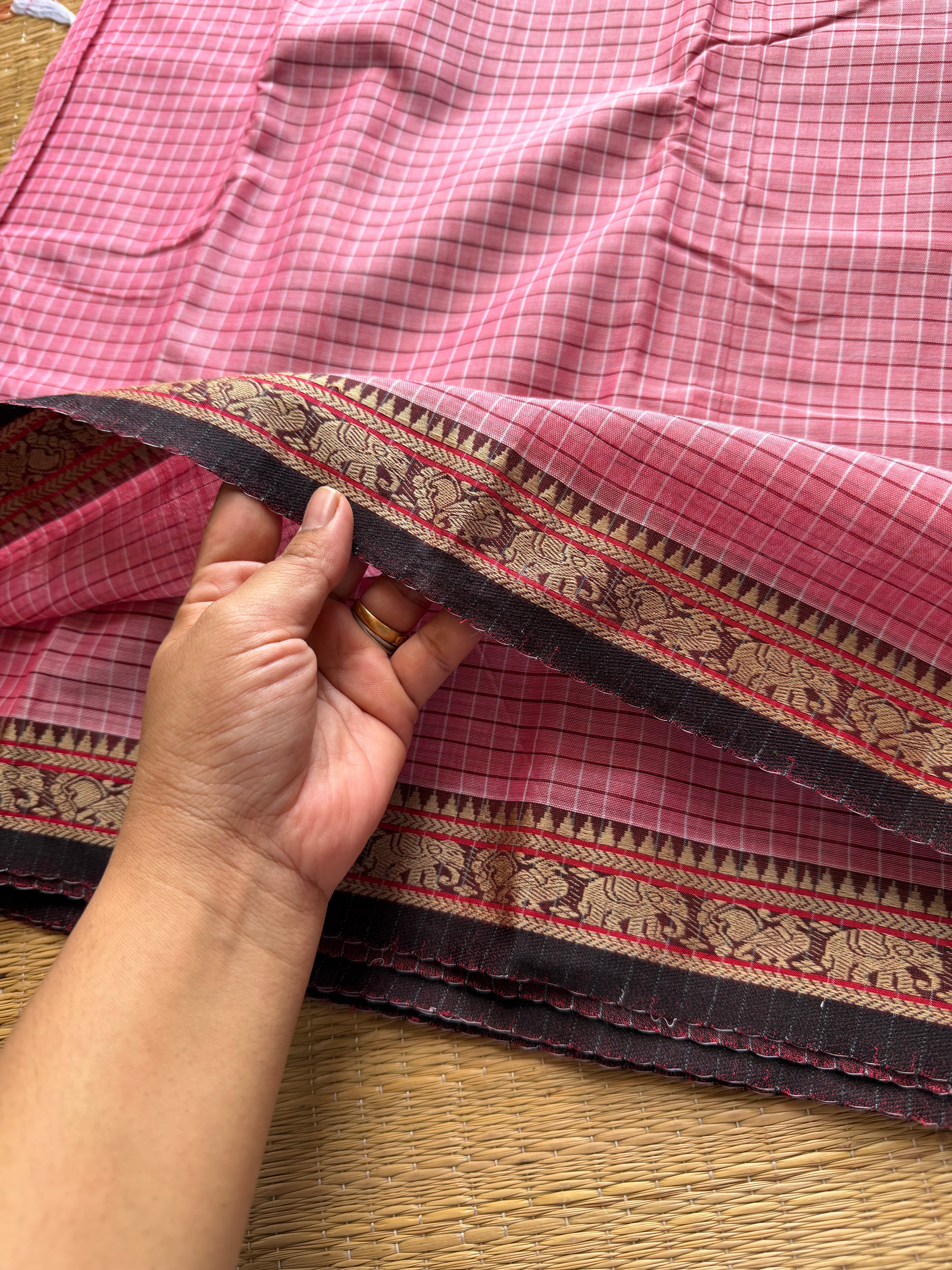 Onion pink shade Mercerised Mercerised Narayanpet cotton saree with small border & Kattam / checks pattern saree