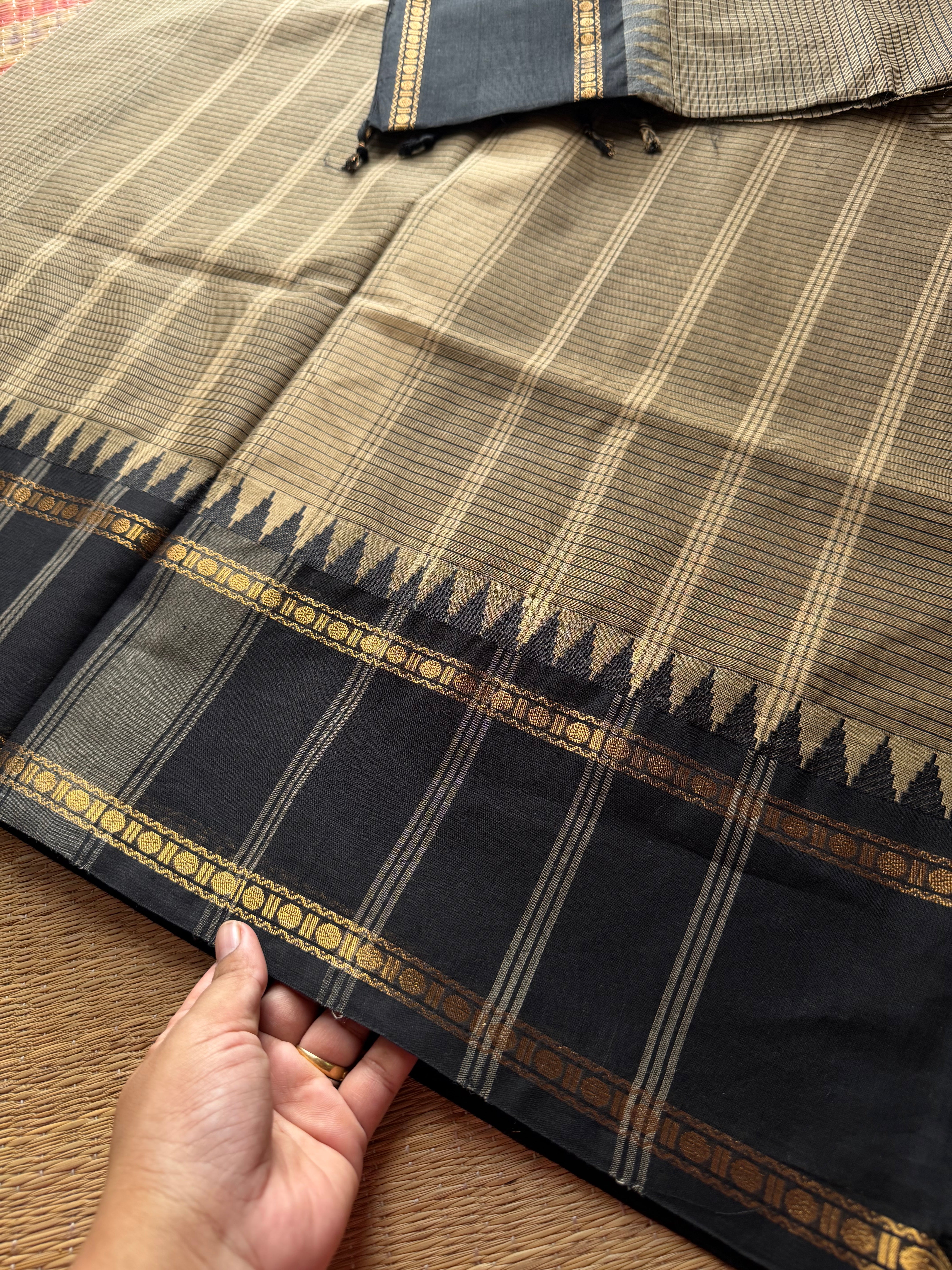 Grey with black combination vintage border Podikattam Kanchi cotton saree
