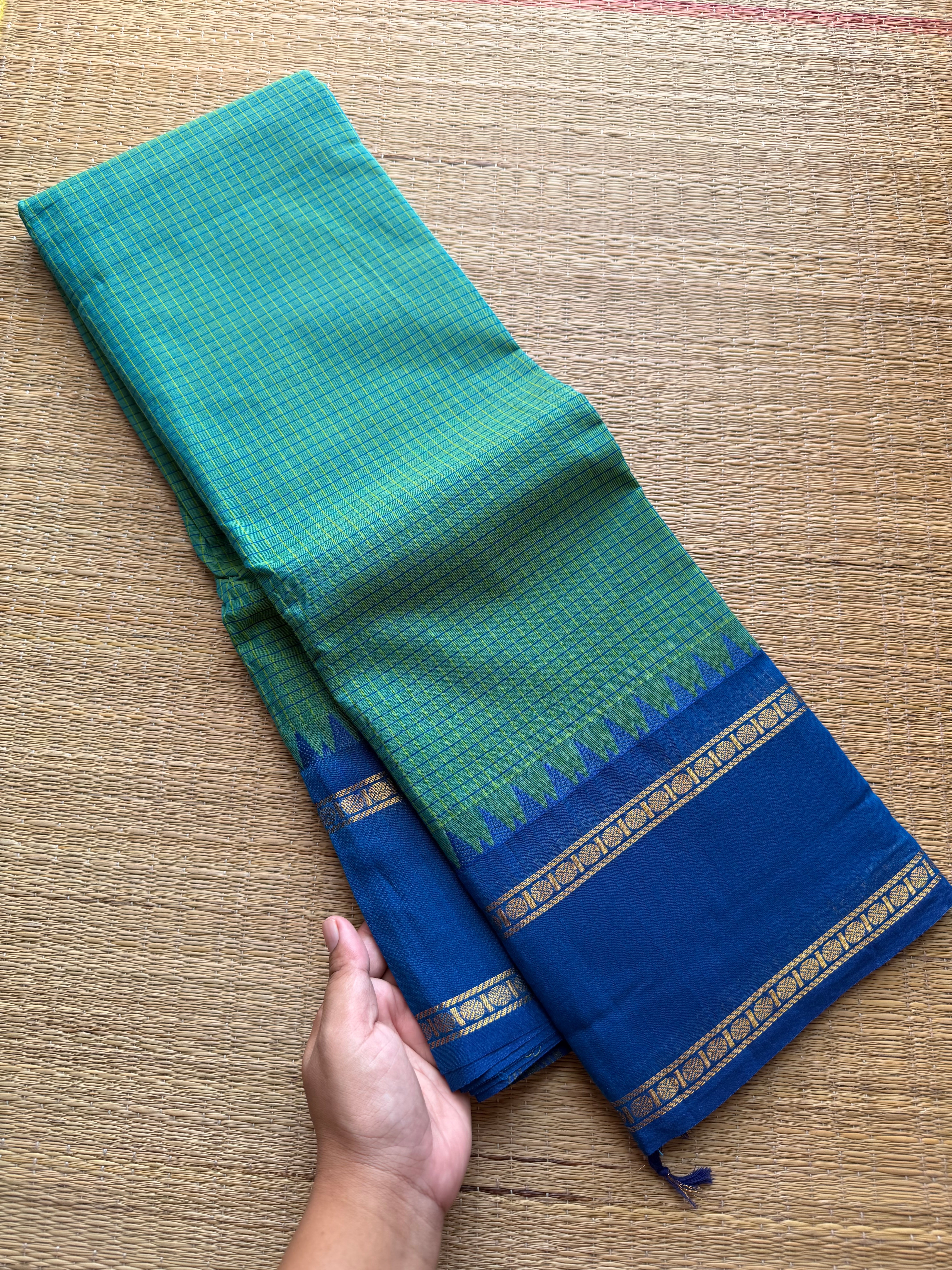 RF400 Dual tone sea green with contrast royal blue combination PodiKattam Kanchi Cotton saree with vintage Rettapet border