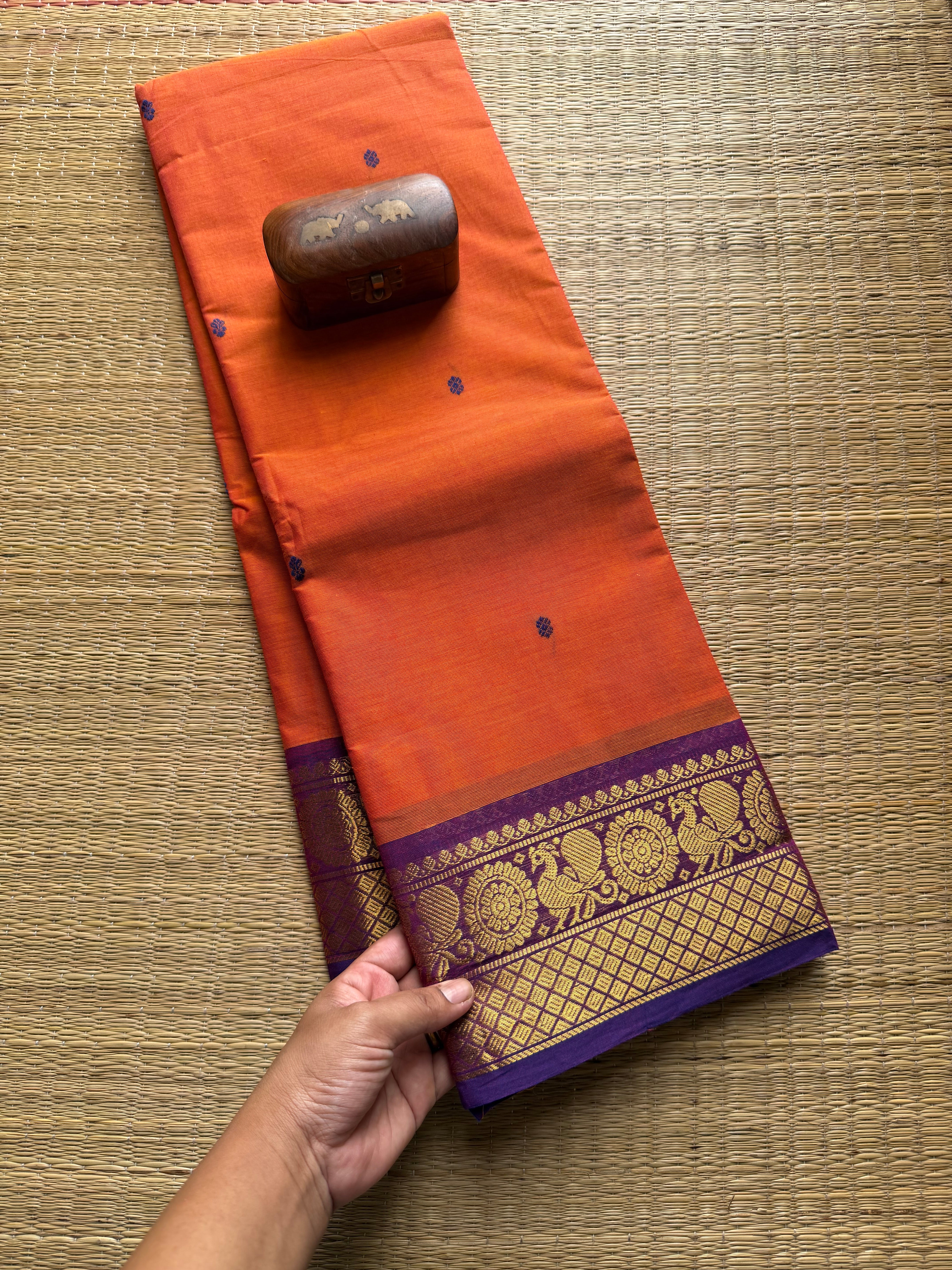 Dual Tone Orange Kanchi Cotton Saree With Handmade Thread Buttas