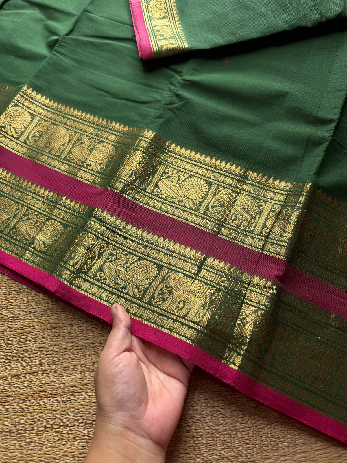 RF603 Green shade Kanchi cotton saree with contrast Rettapet border