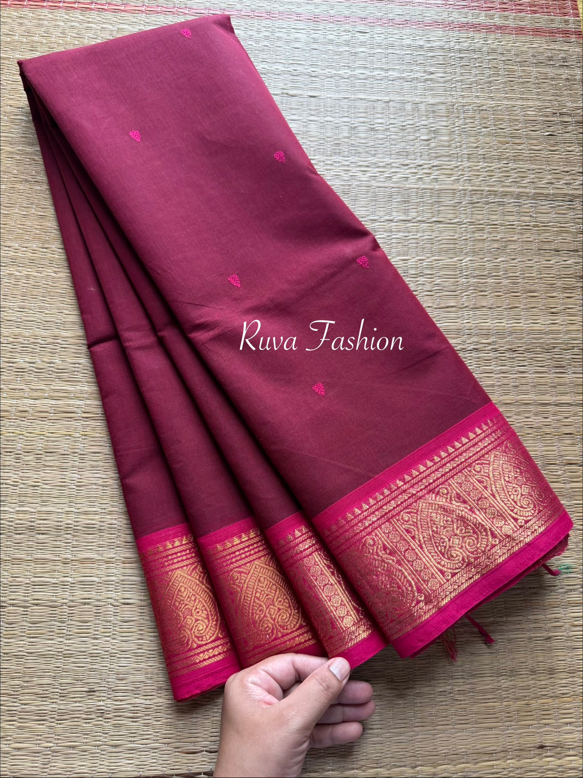 Dual tone maroon shade with contrast pink Zari border & handmade thread buttas