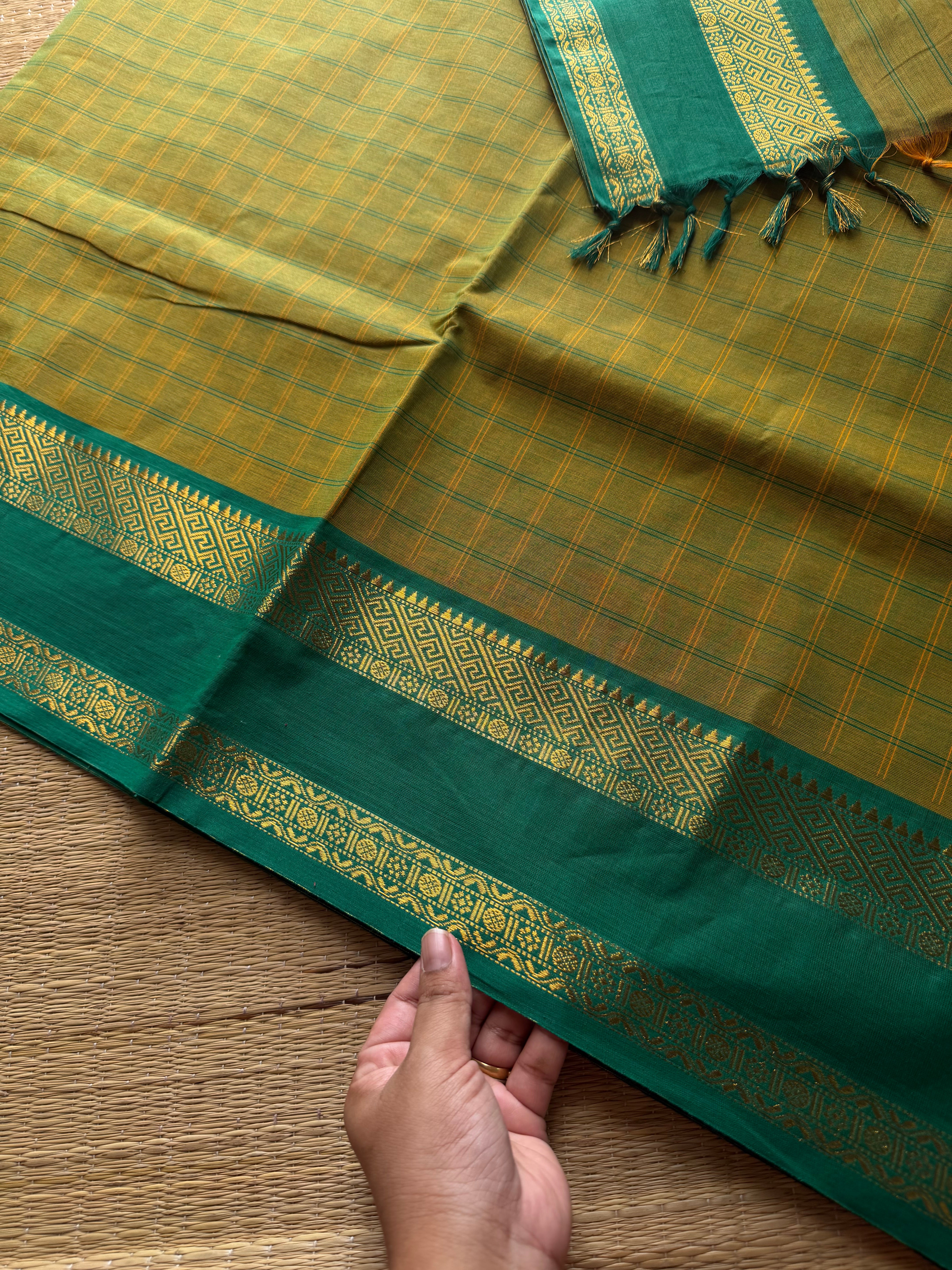 Methi Green shade checks / kattam pattern Kanchi Cotton Saree