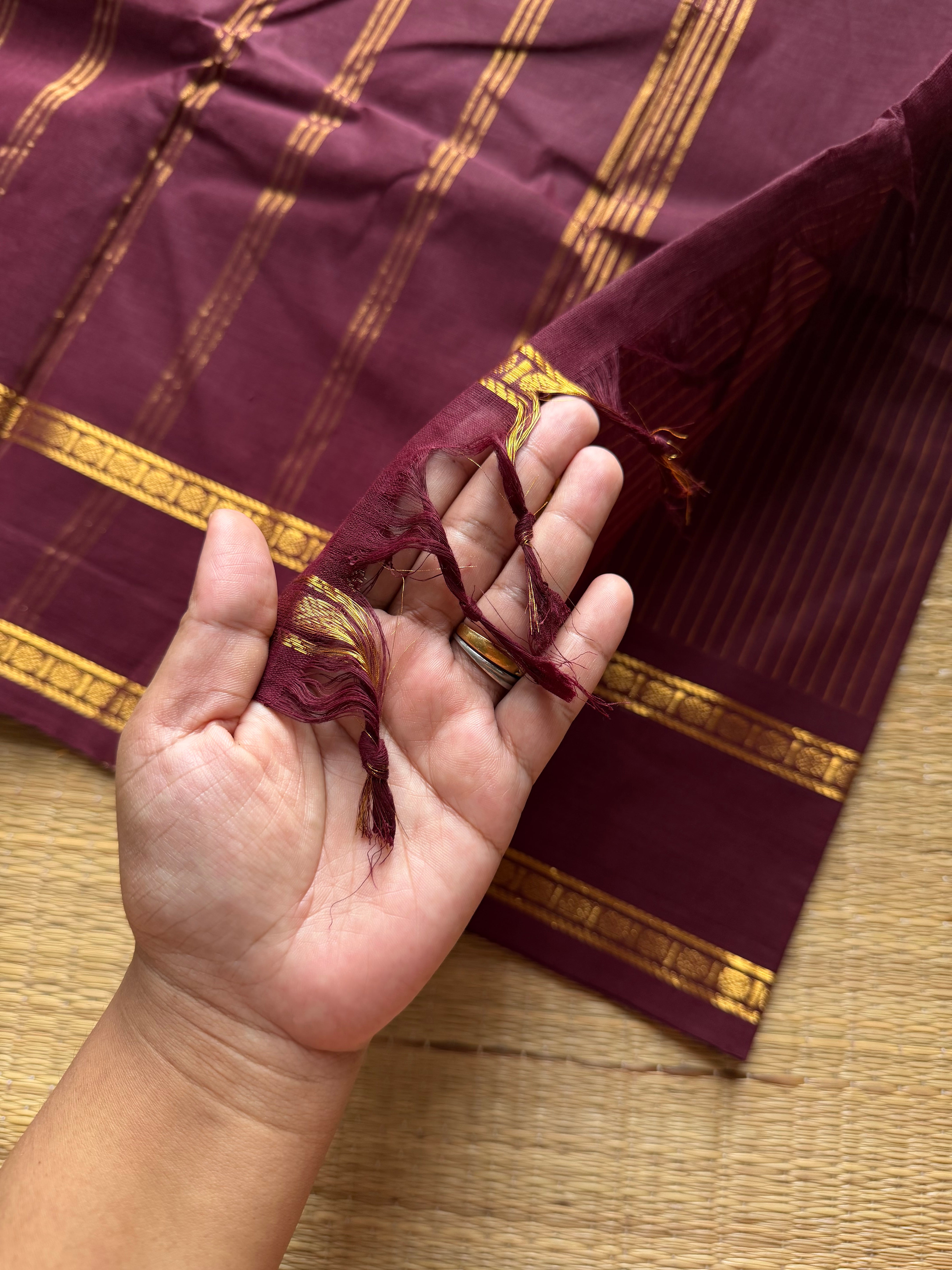 RF1002 Monotone Dark Maroon shade Kanchi cotton saree Vaira Oosi thread vertical lines pattern with vintage Rettapet border