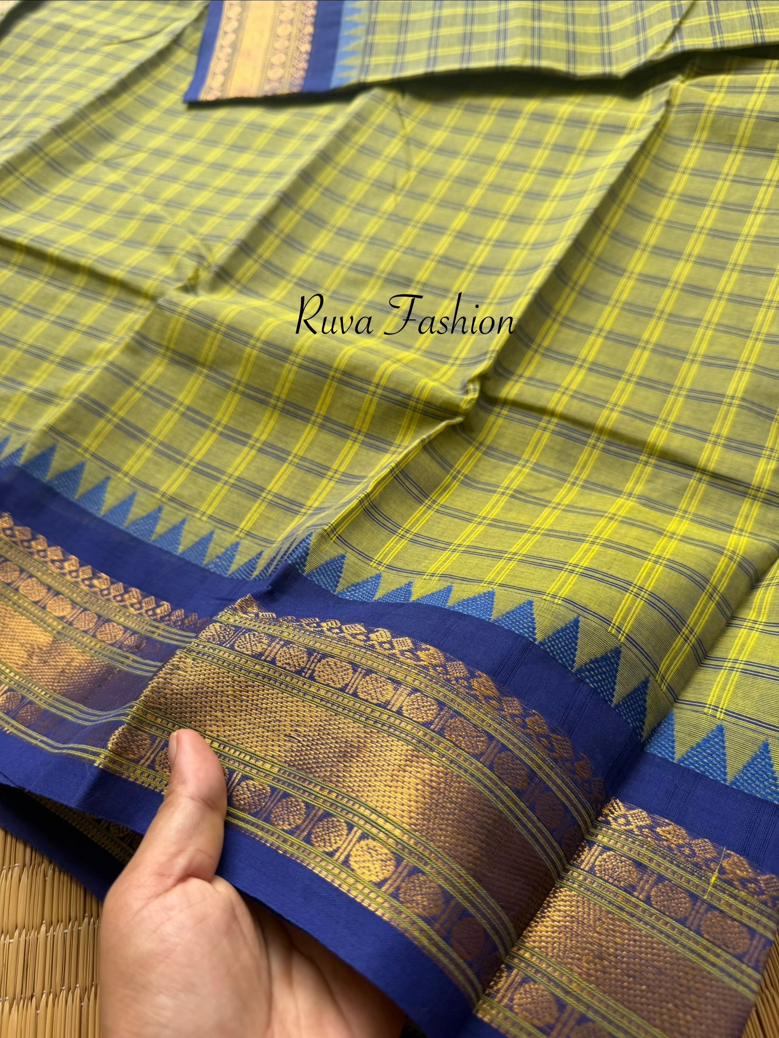 RF140 Olive Green Shade with contrast dark royal blue border double checks / Kattam kanchi cotton saree with traditional temple border pattern
