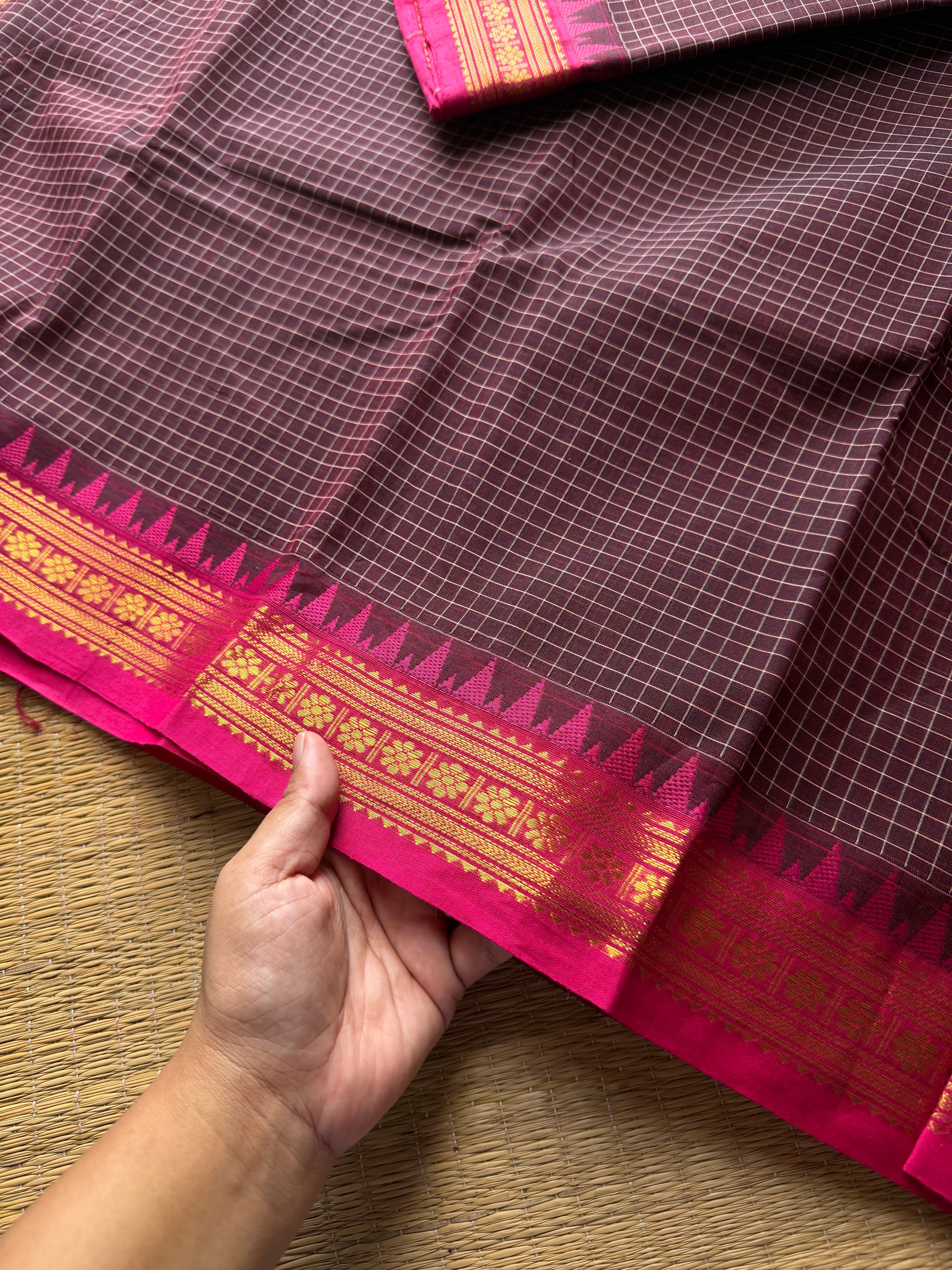 RF816 Maroon shade Kanchi cotton Podikattam / small checks saree